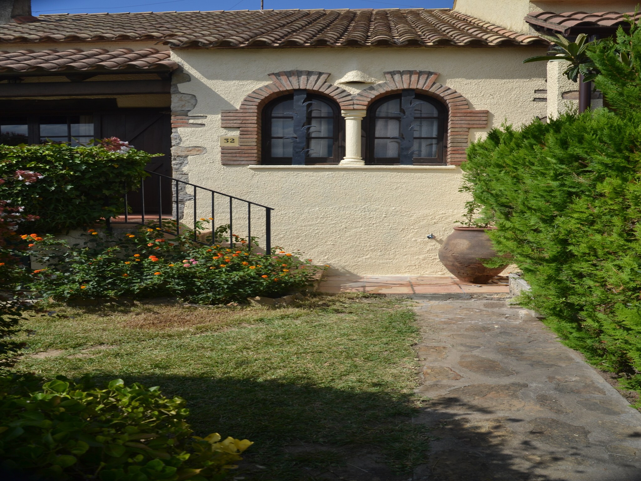   Les Oliveres 32