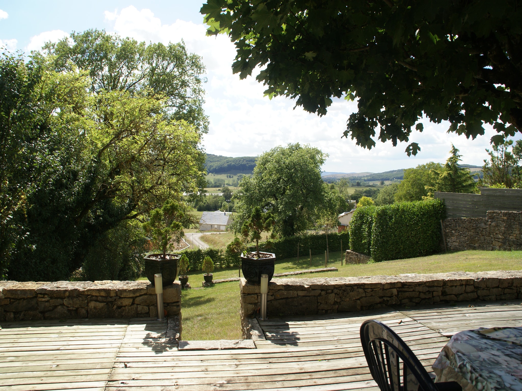   ST GENIEZ D'OLT FR-12130-04