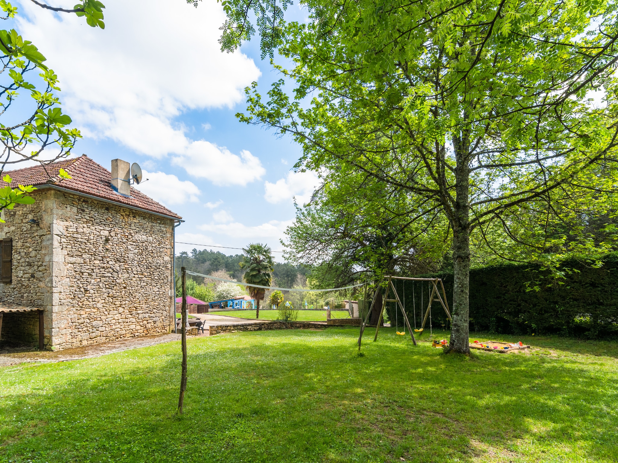   Maison de vacances - BLANQUEFORT-SUR-BRIOLANCE