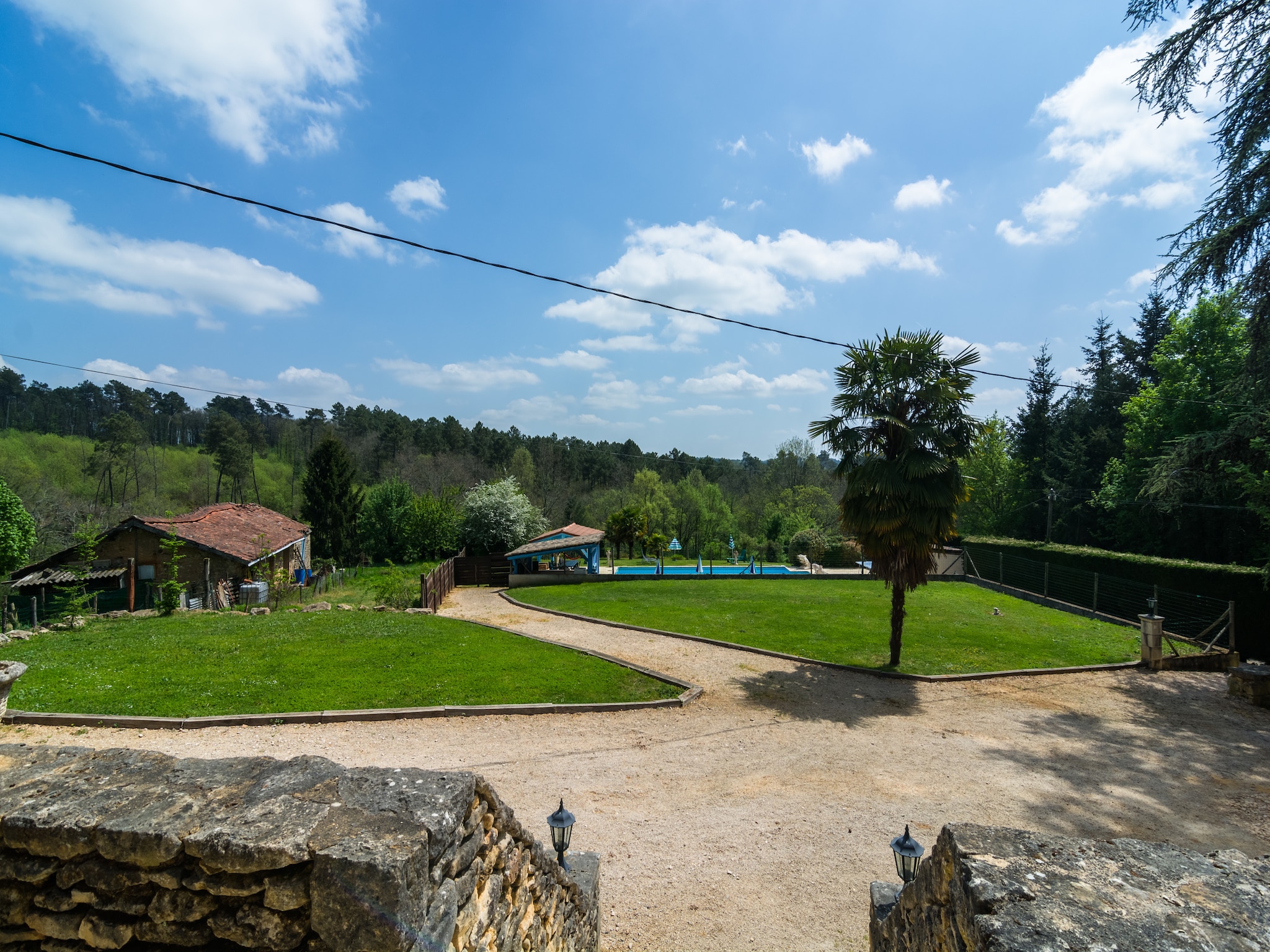   Maison de vacances - BLANQUEFORT-SUR-BRIOLANCE