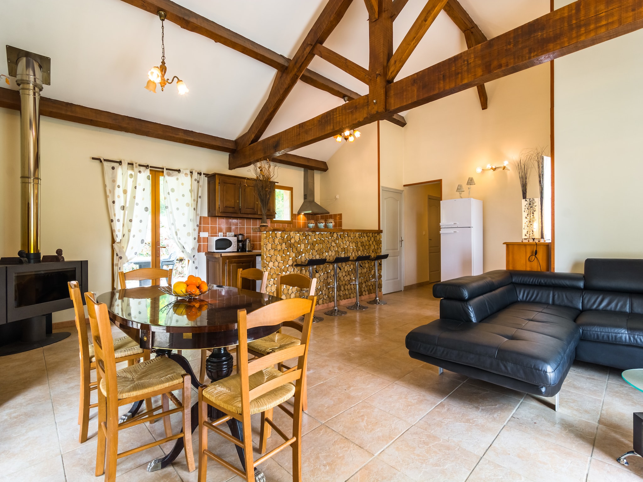   Maison de vacances - BLANQUEFORT-SUR-BRIOLANCE