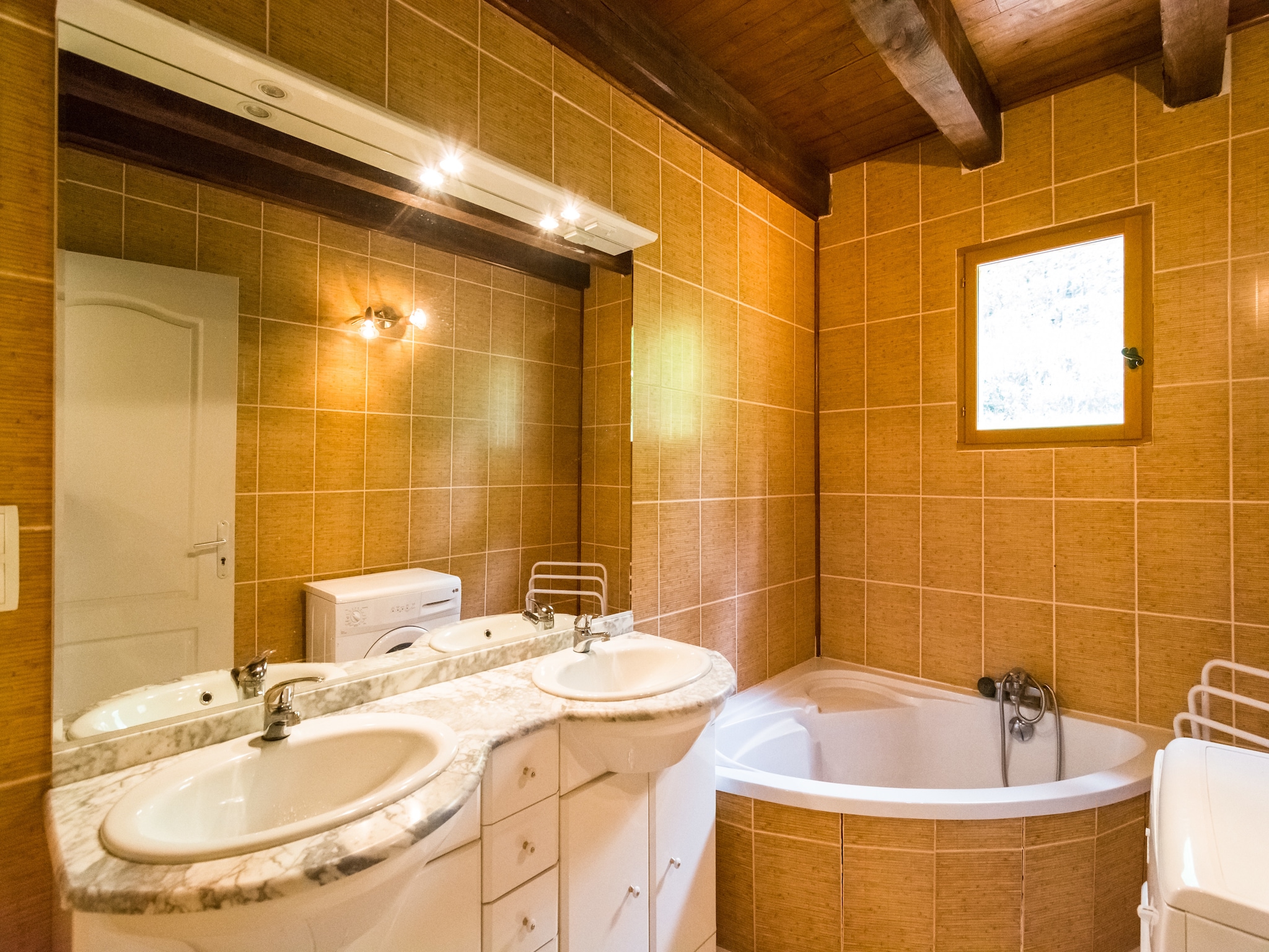   Maison de vacances - BLANQUEFORT-SUR-BRIOLANCE