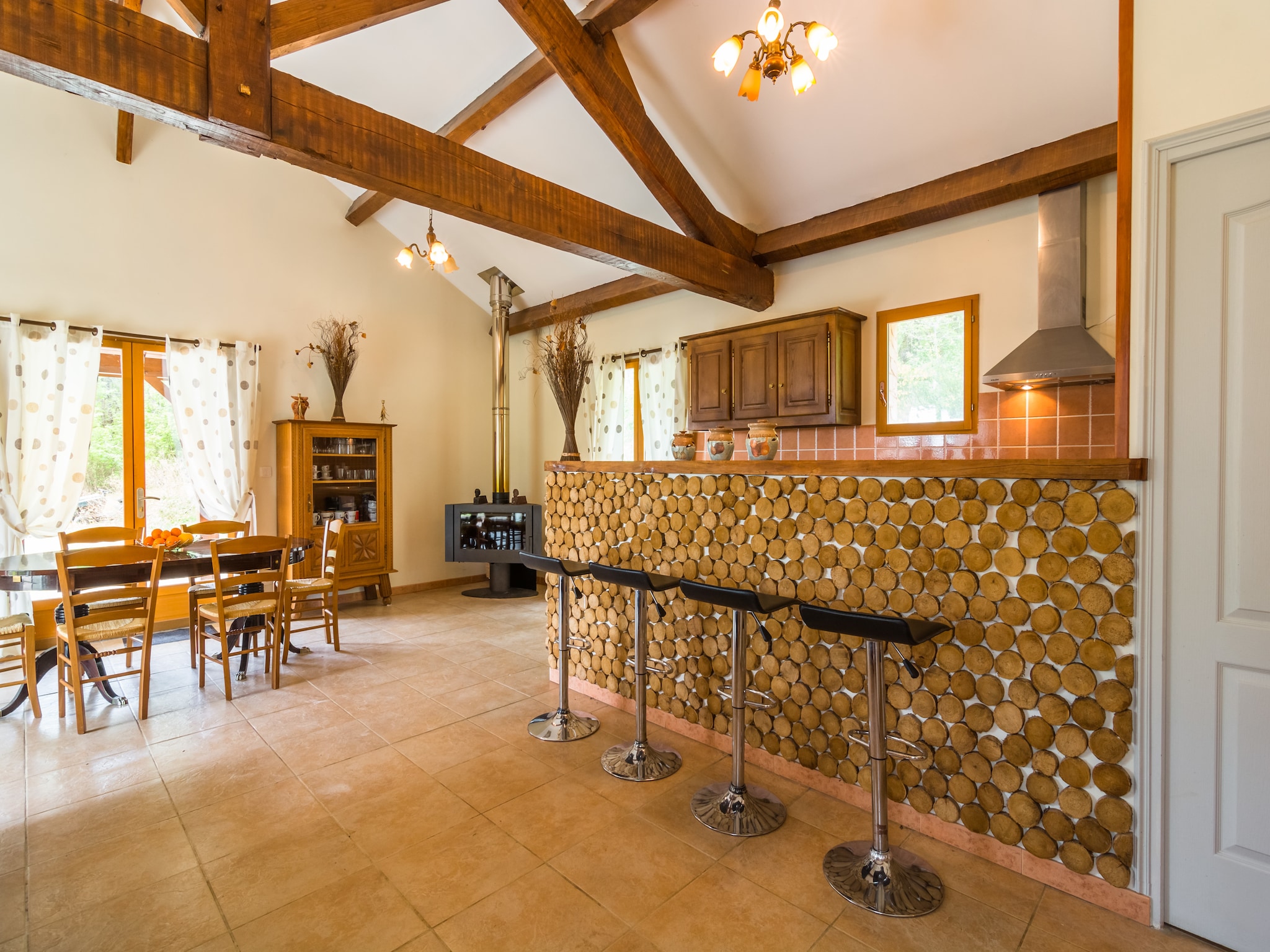   Maison de vacances - BLANQUEFORT-SUR-BRIOLANCE
