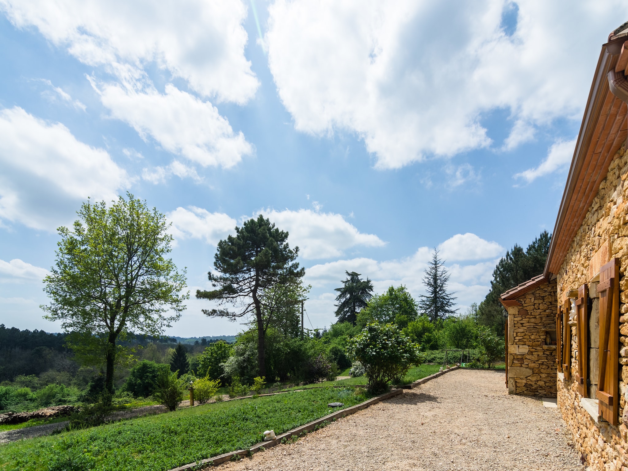   Maison de vacances - BLANQUEFORT-SUR-BRIOLANCE