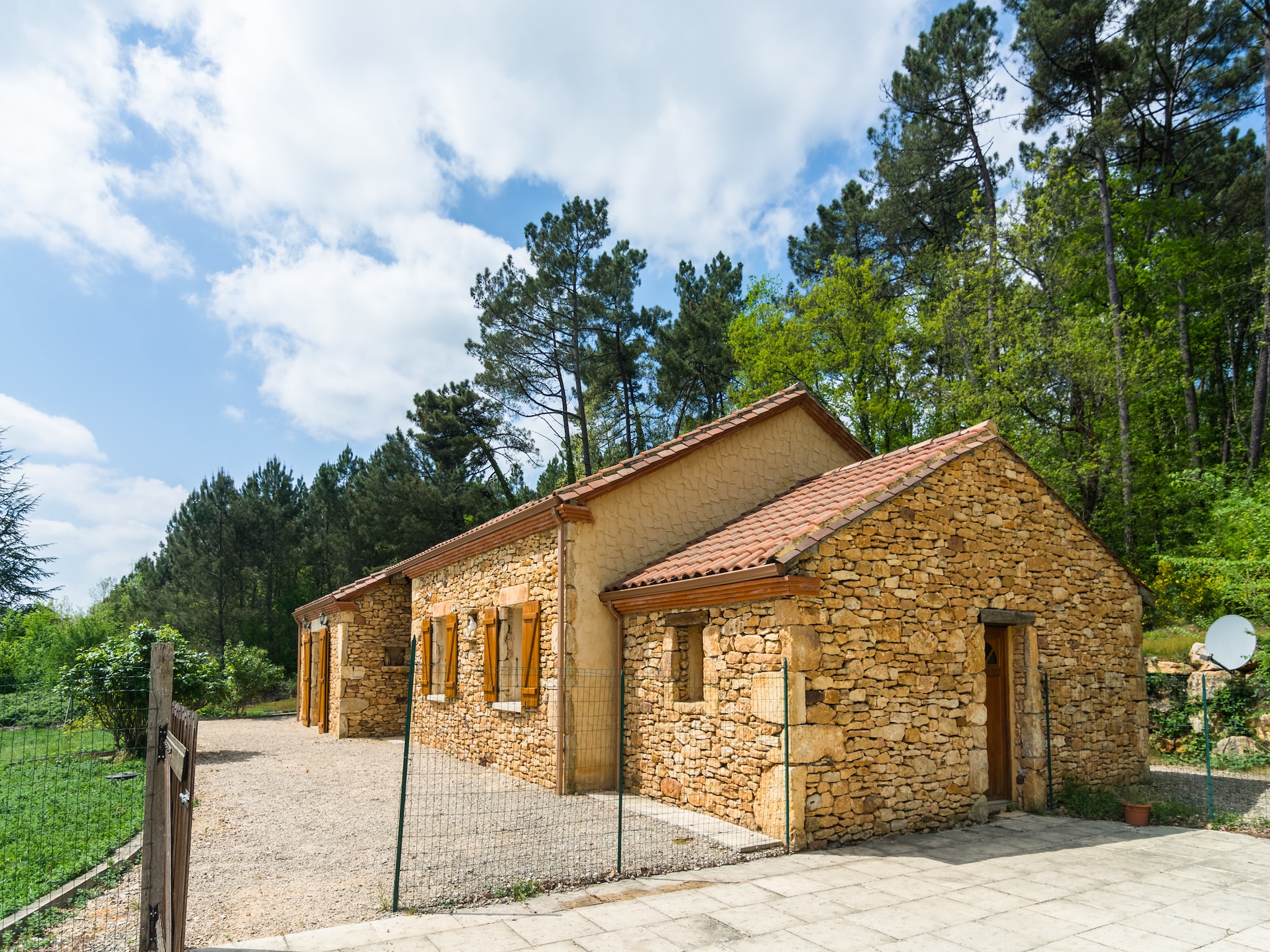   Maison de vacances - BLANQUEFORT-SUR-BRIOLANCE