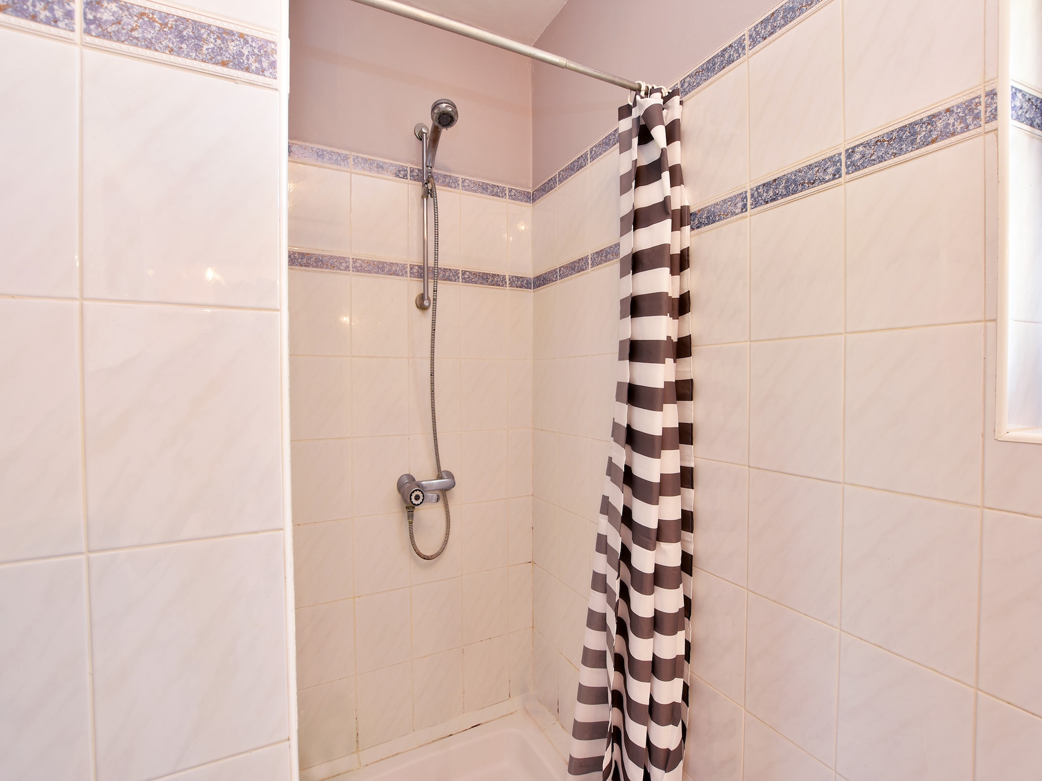   Maison au calme avec piscine