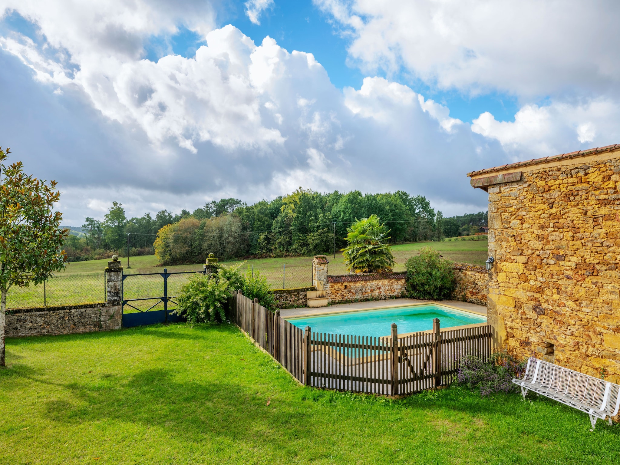   Maison de vacances - LOUBEJAC