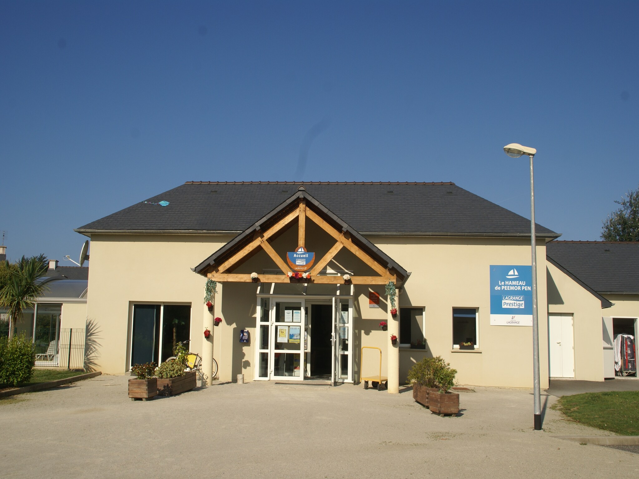   Le Hameau de Peemor Pen 2