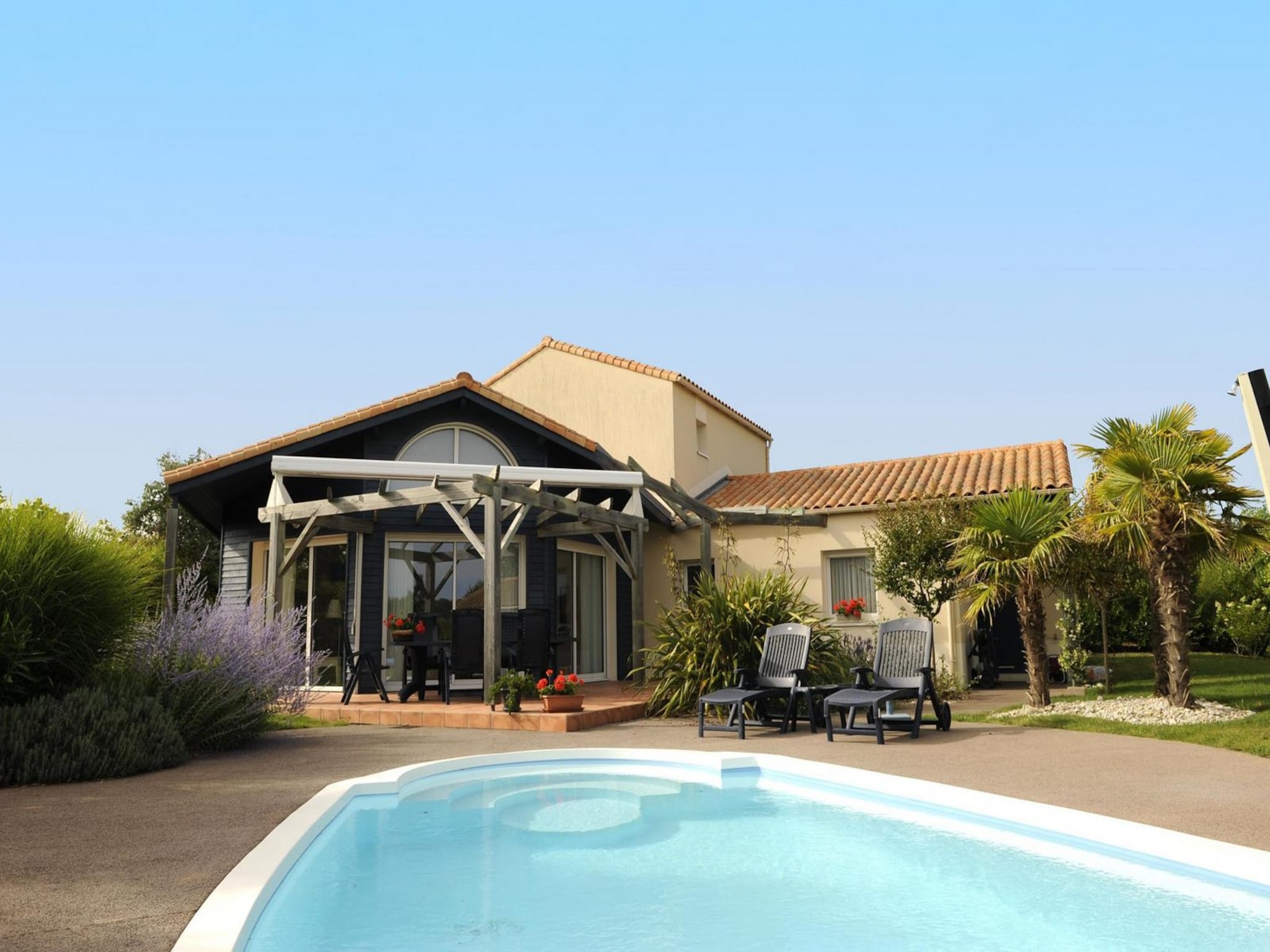 Ferienhaus Sequoia 8 with pool