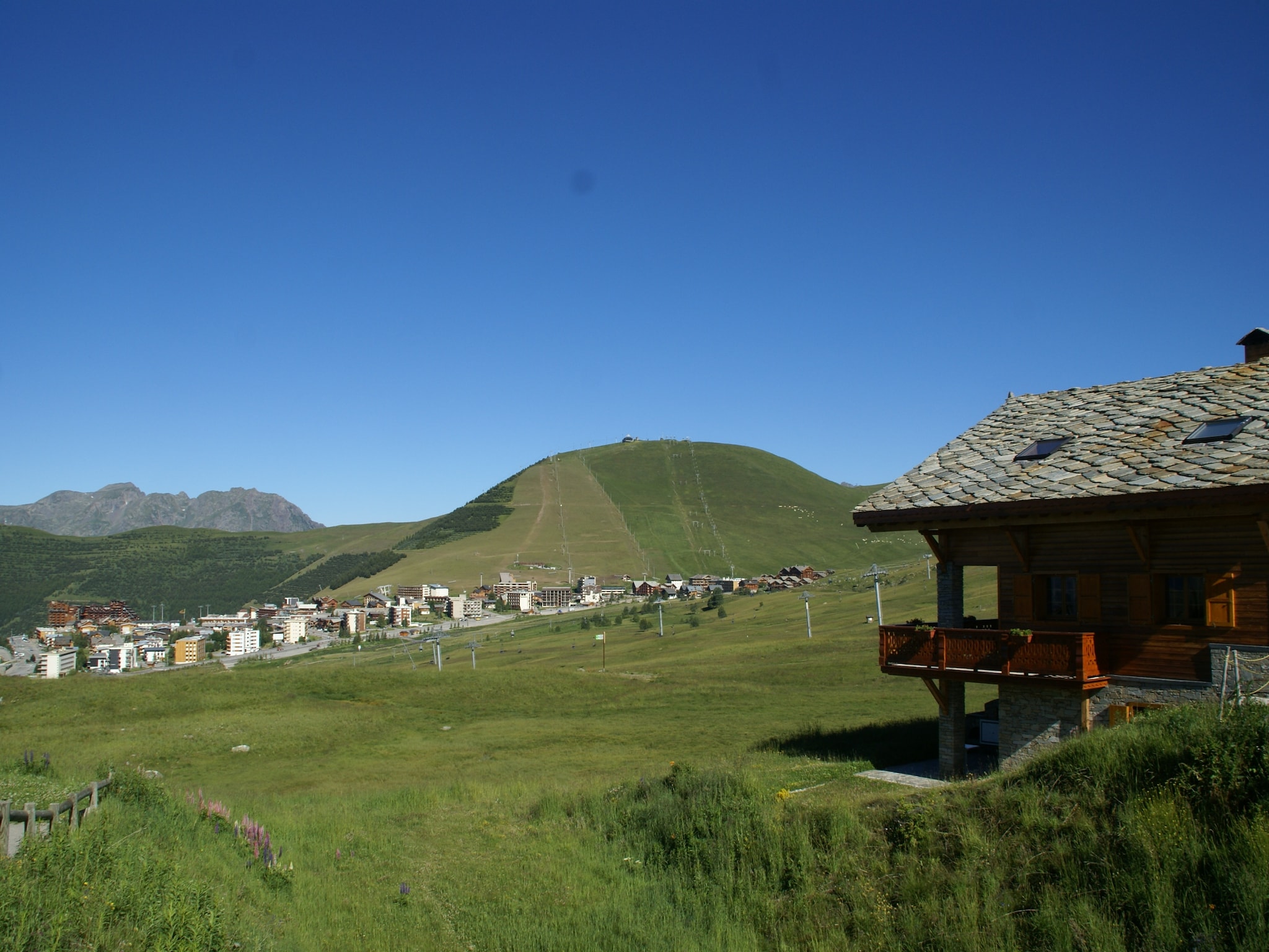 Ferienhaus Les Chalets de l'Altiport 5
