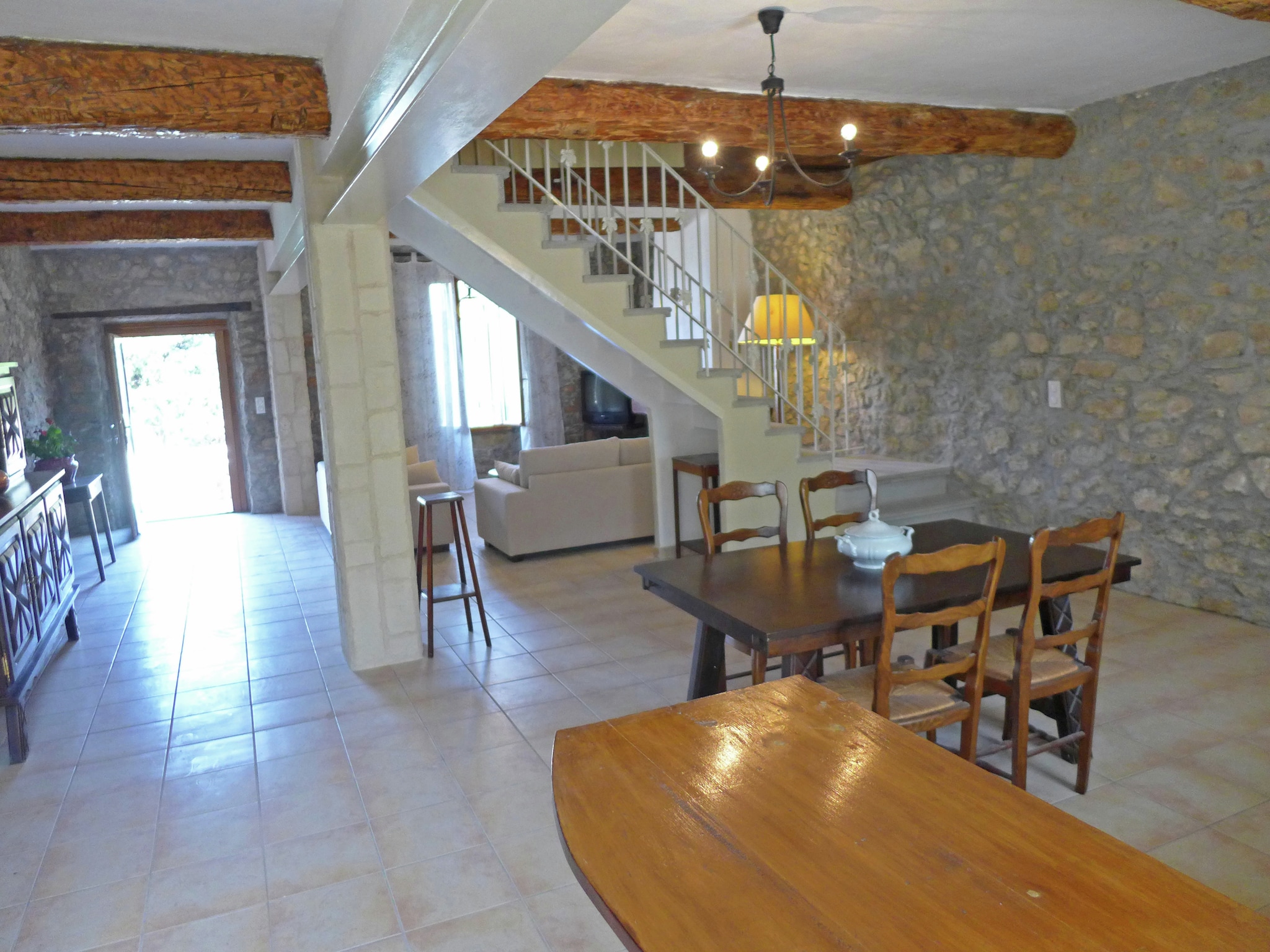   Montbrun-des-Corbières