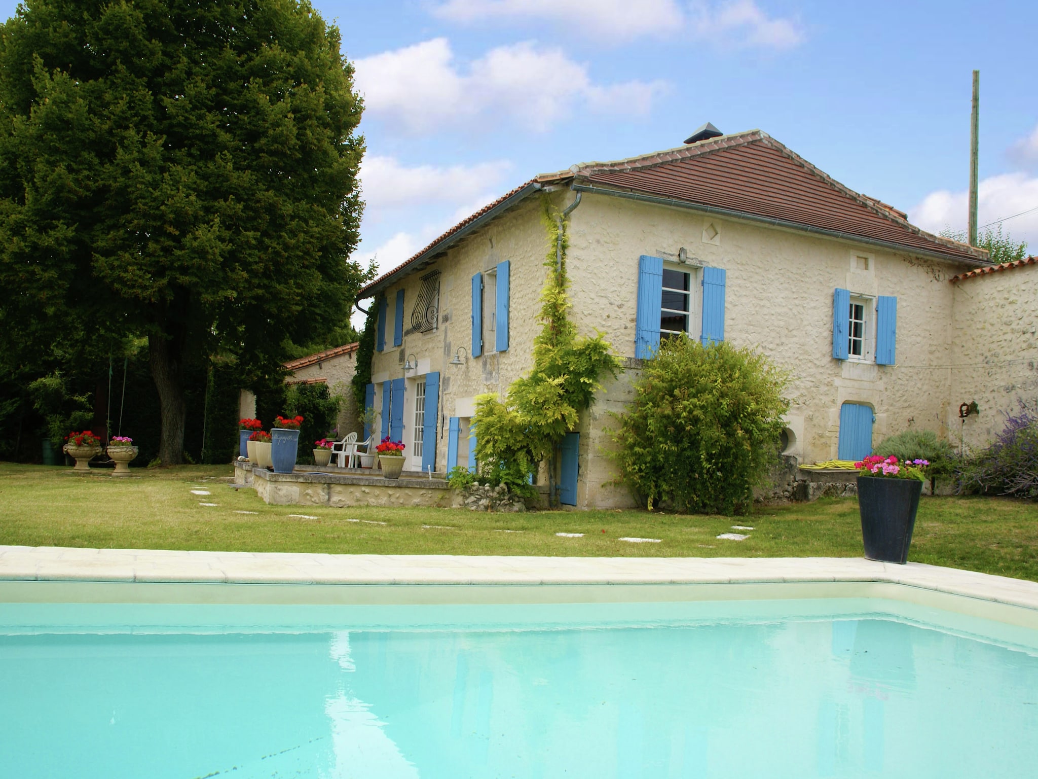   Maison de vacances - LUSIGNAC  Gastverblijf