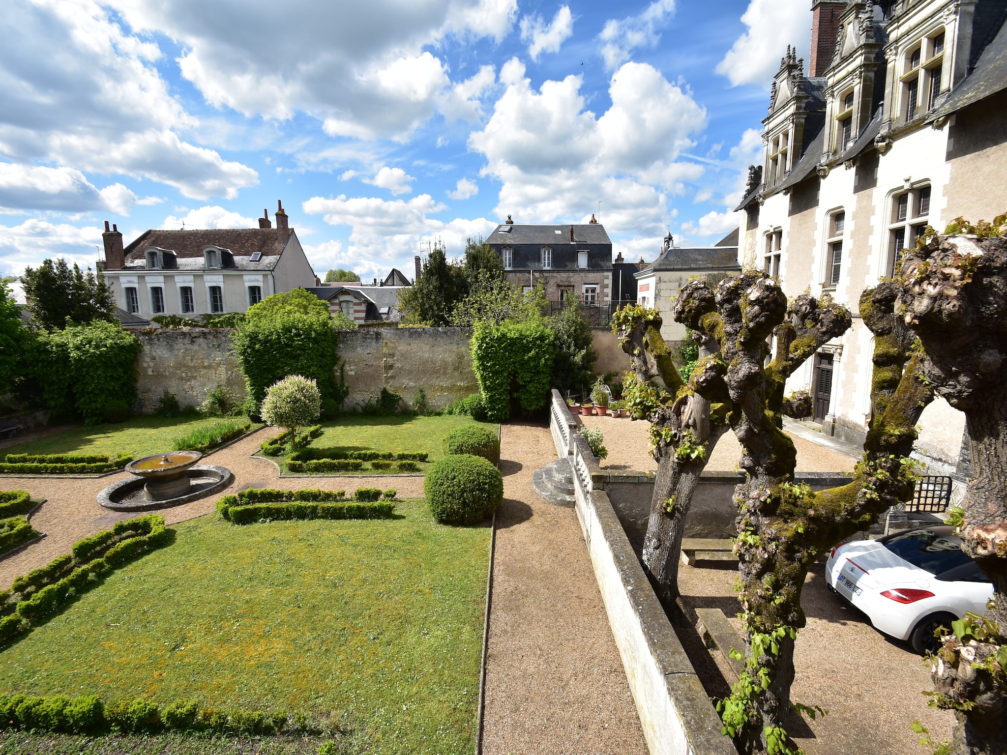   Les Remparts Fleuris
