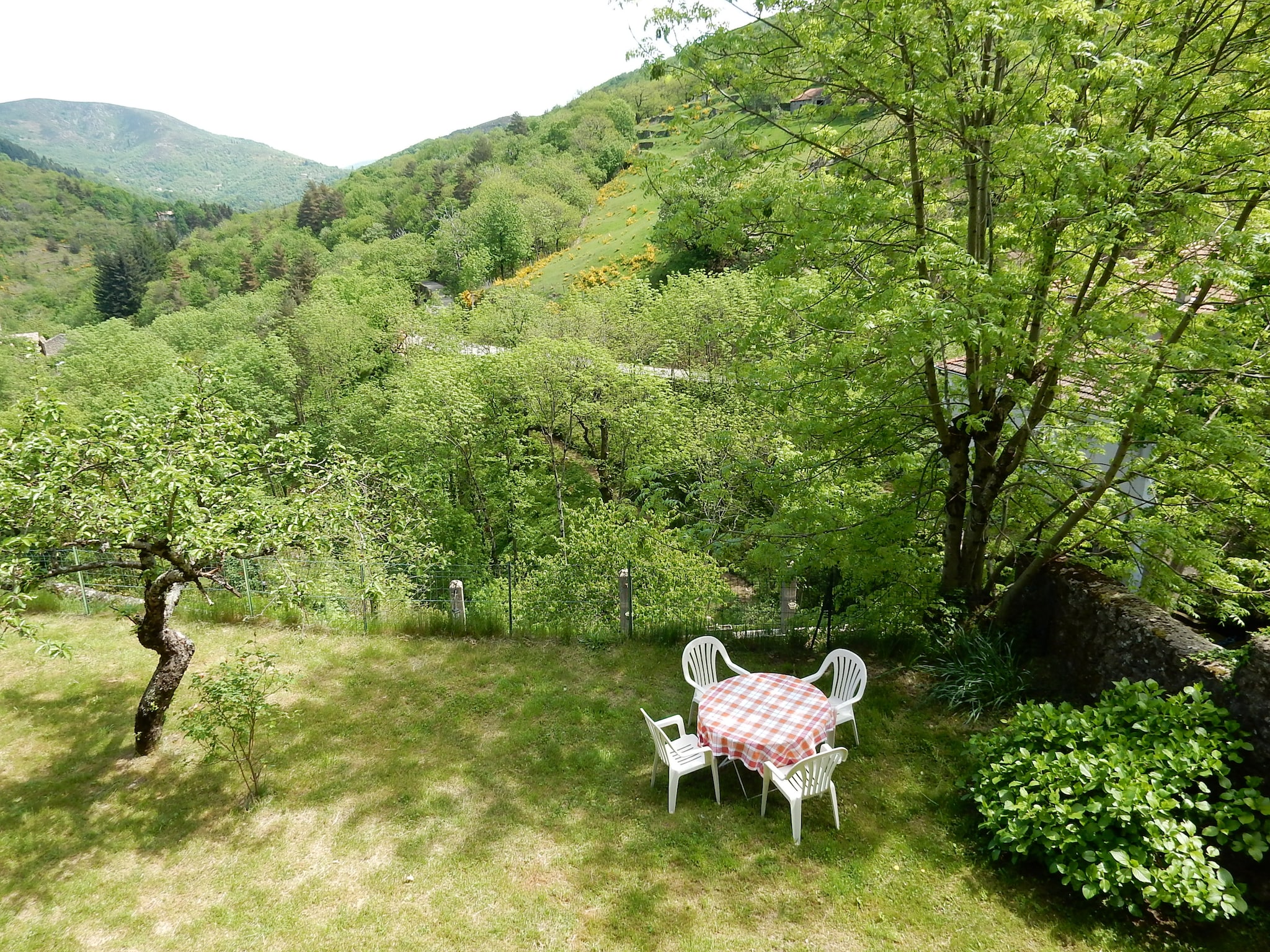   Maison de Vacances  - St Julien de Gua