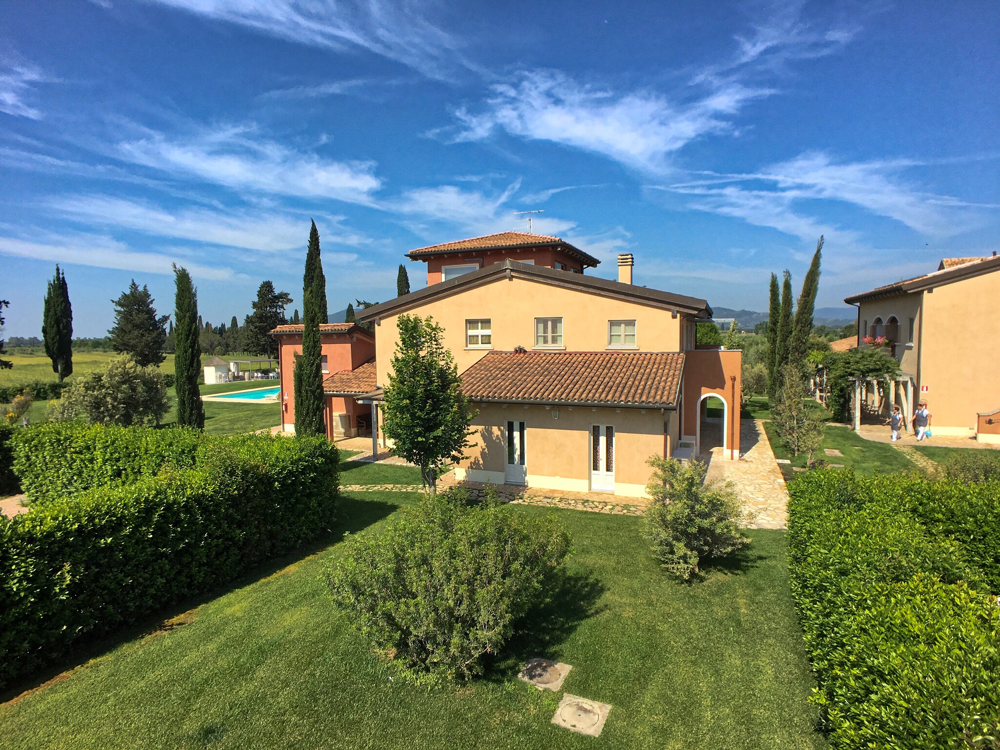   Bozzone Residenza Rossa