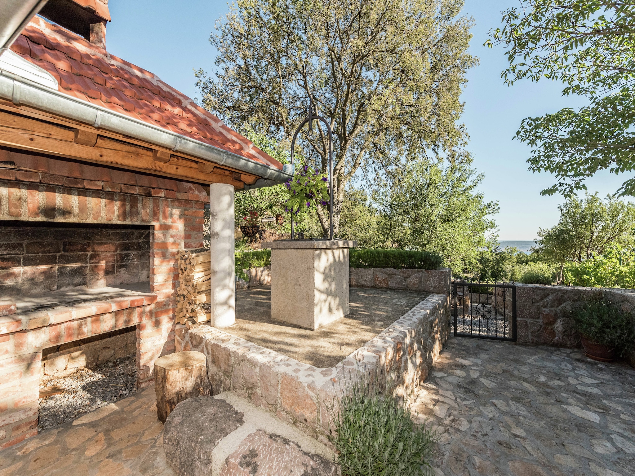   Stone house Martelina