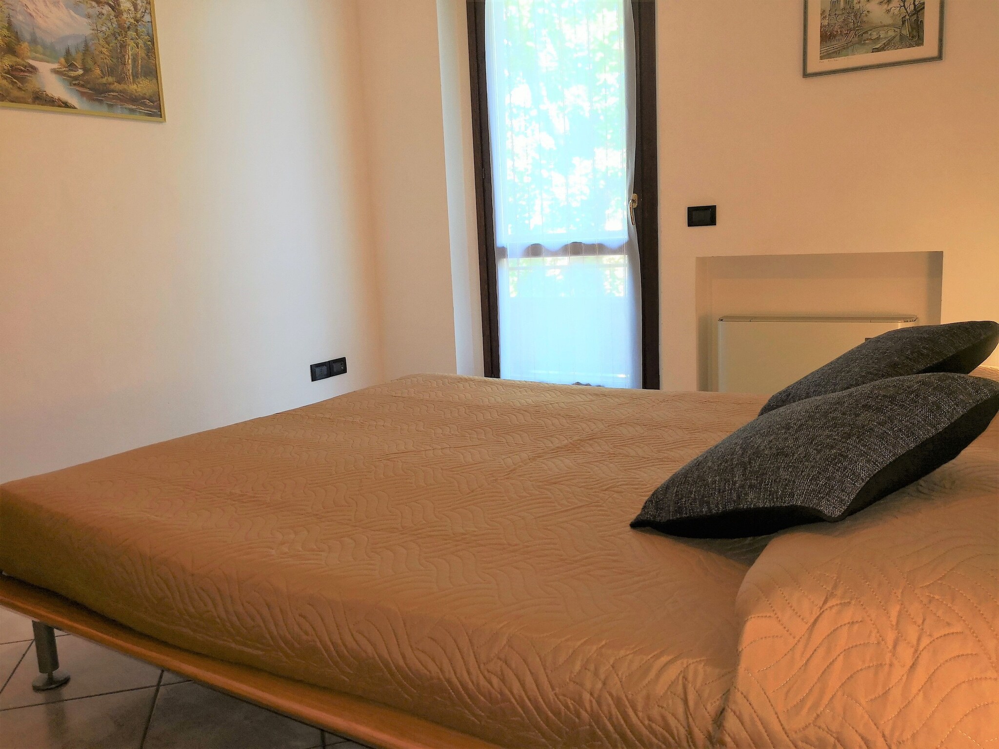   Casara Elle Otto
