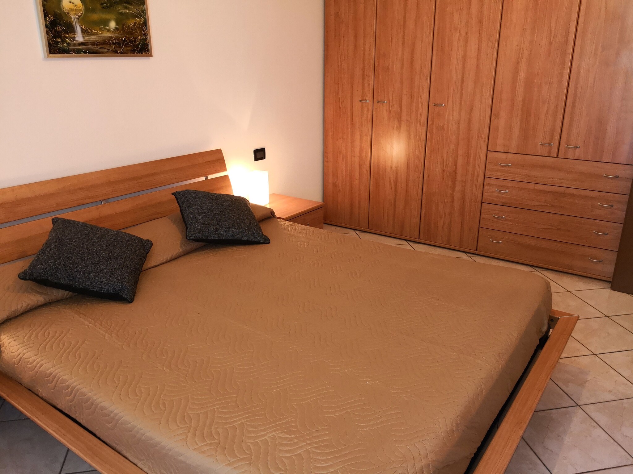   Casara Elle Otto