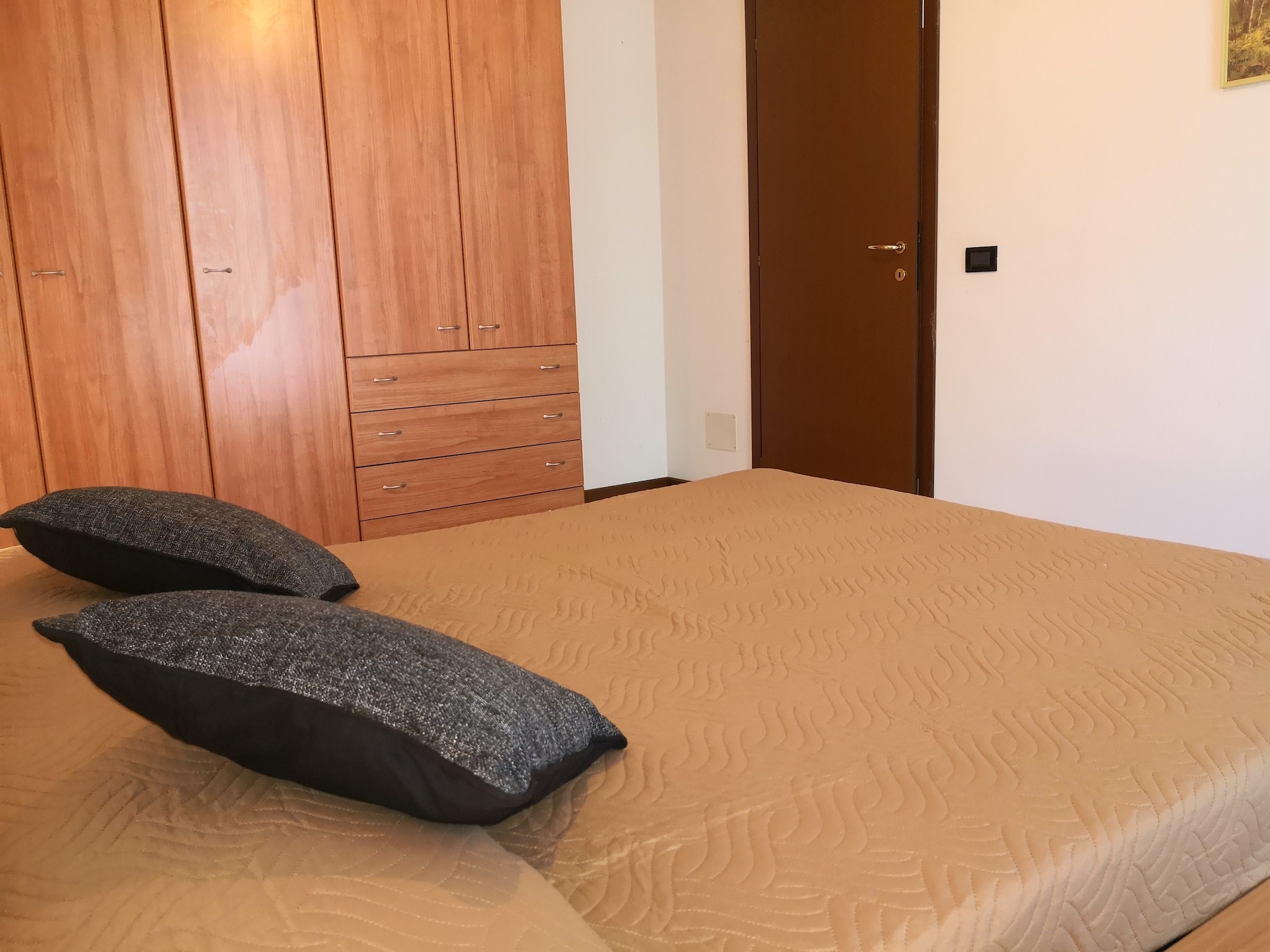   Casara Elle Otto