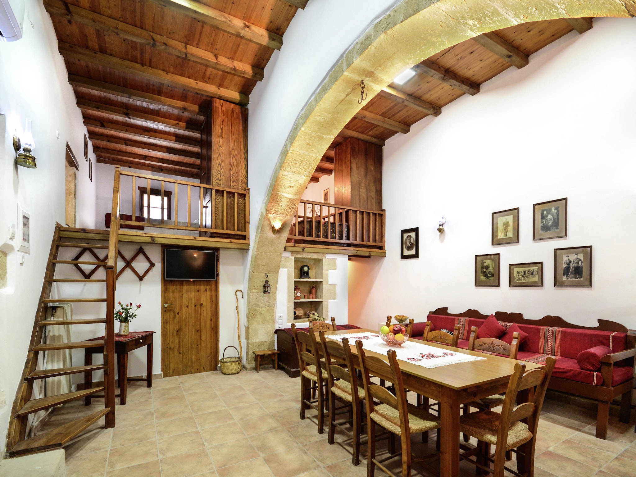   Villa Roula