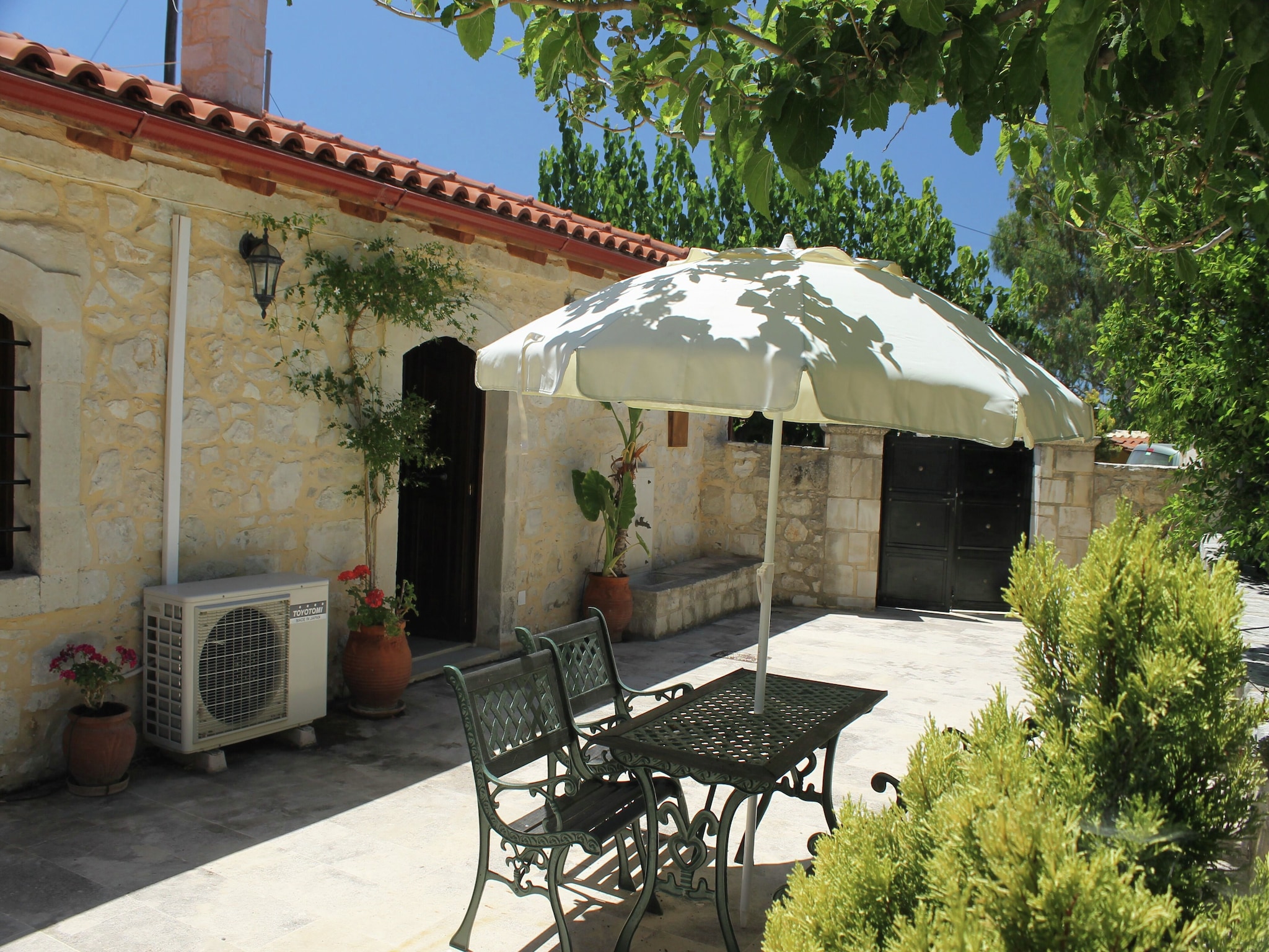   Villa Alexander