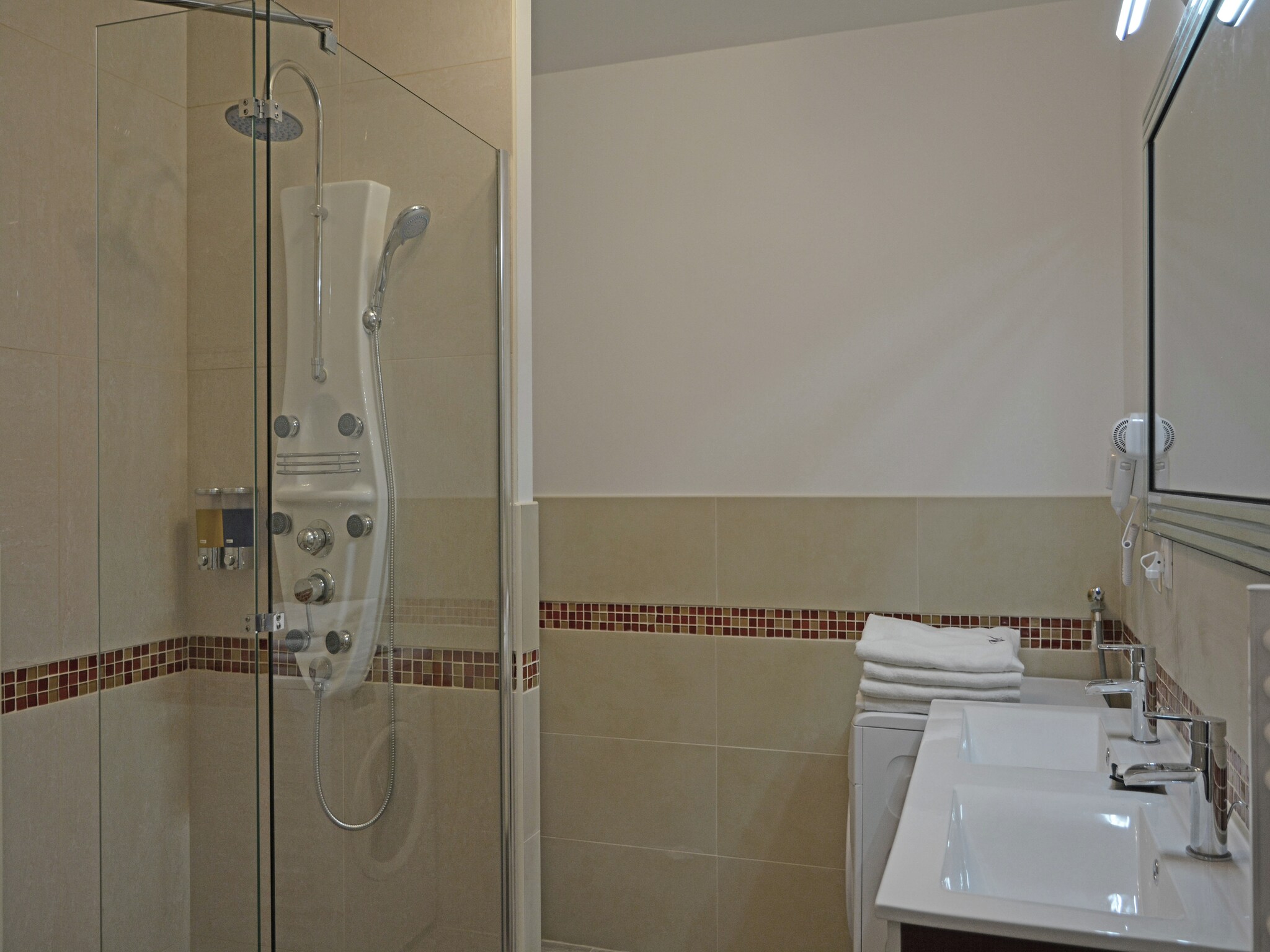 Semesterhus Villa Contempo 6
