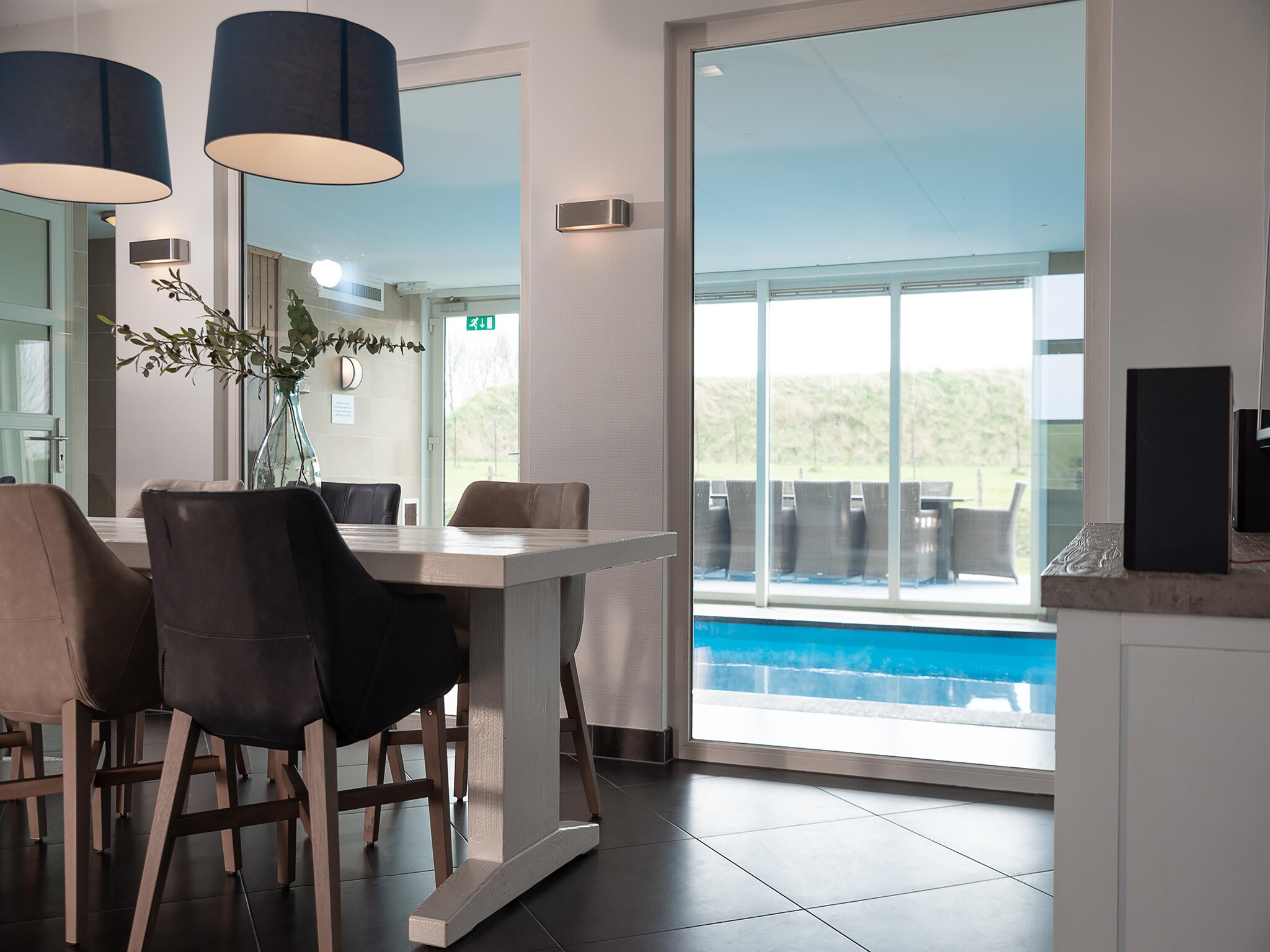   Luxe Beveland met zwembad  sauna