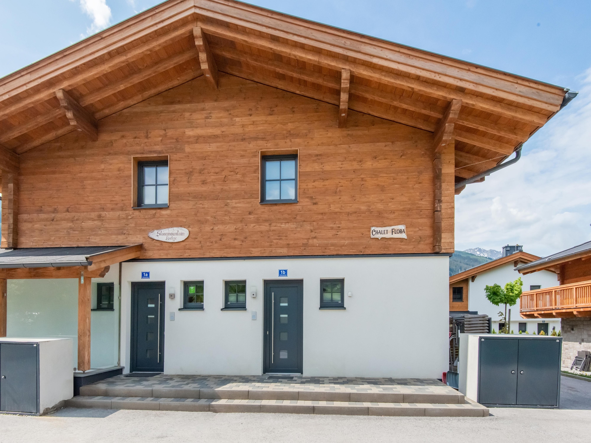   Chalet Flora