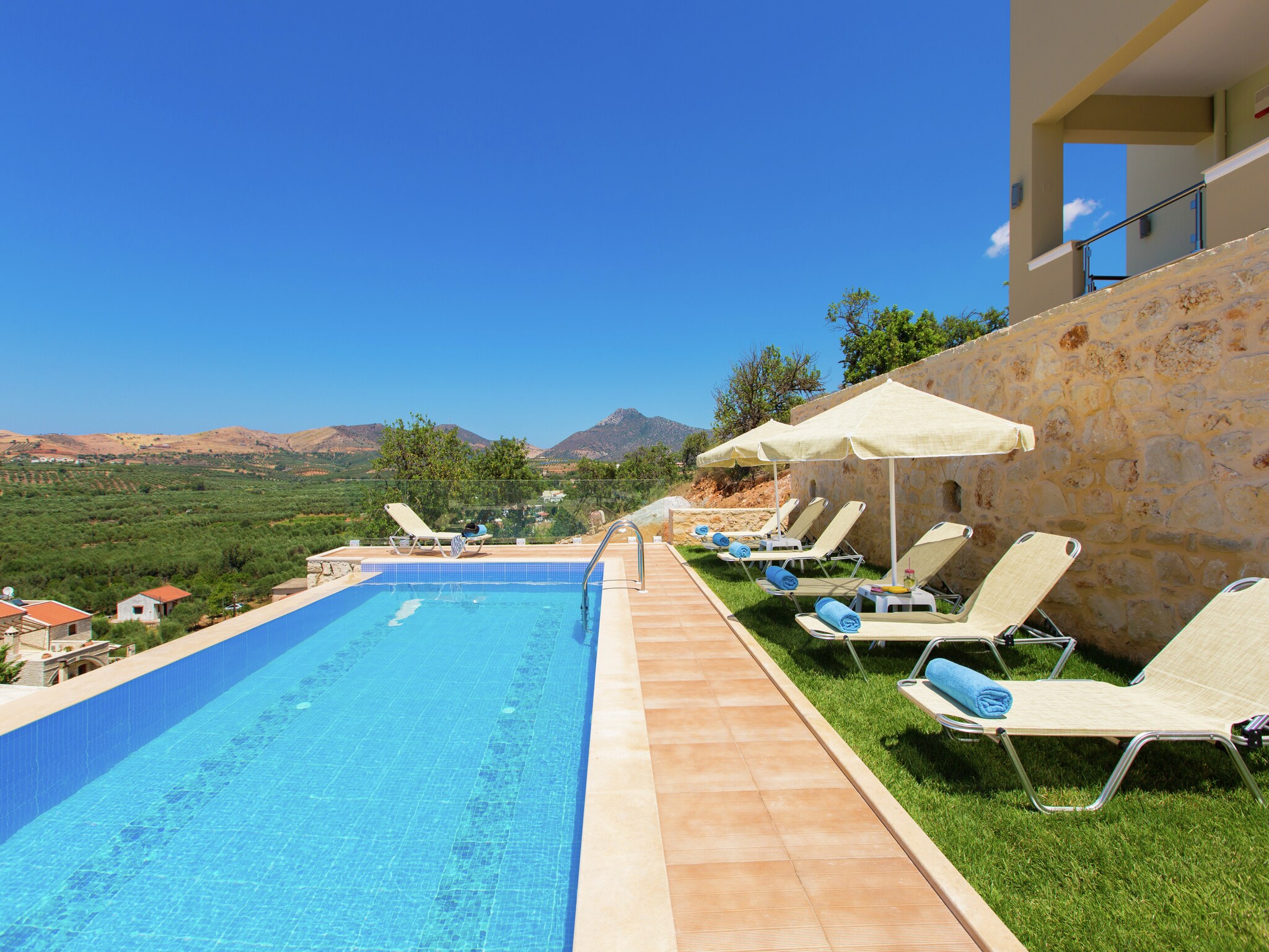 Ferienhaus Petro Kampos Villa 2