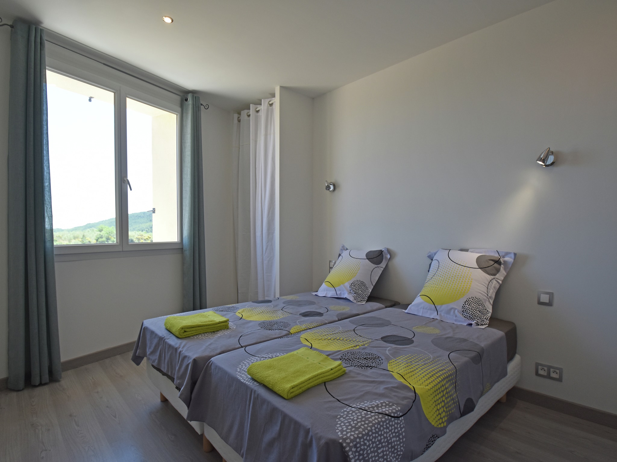 Vacation home Maison Piscine Village Vue Imprenable