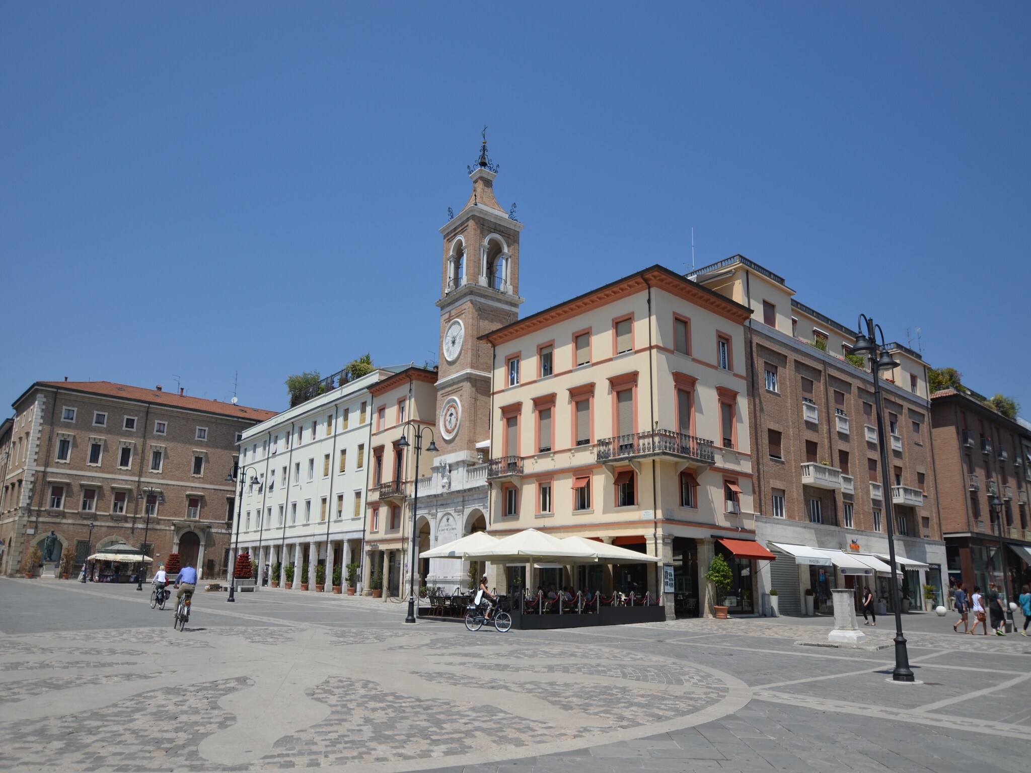 Apartment Regina Elena Mono