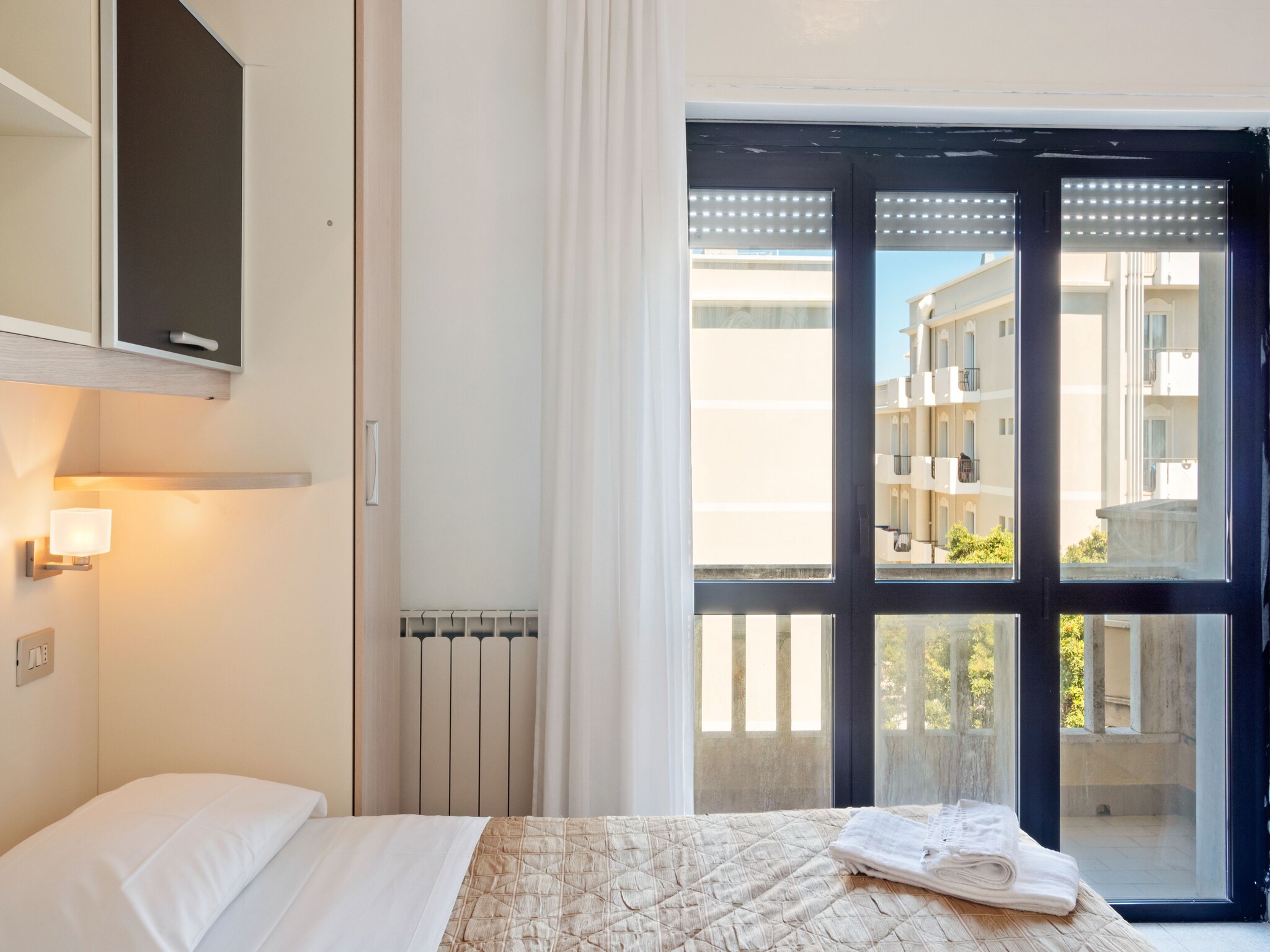 Apartment Regina Elena Mono