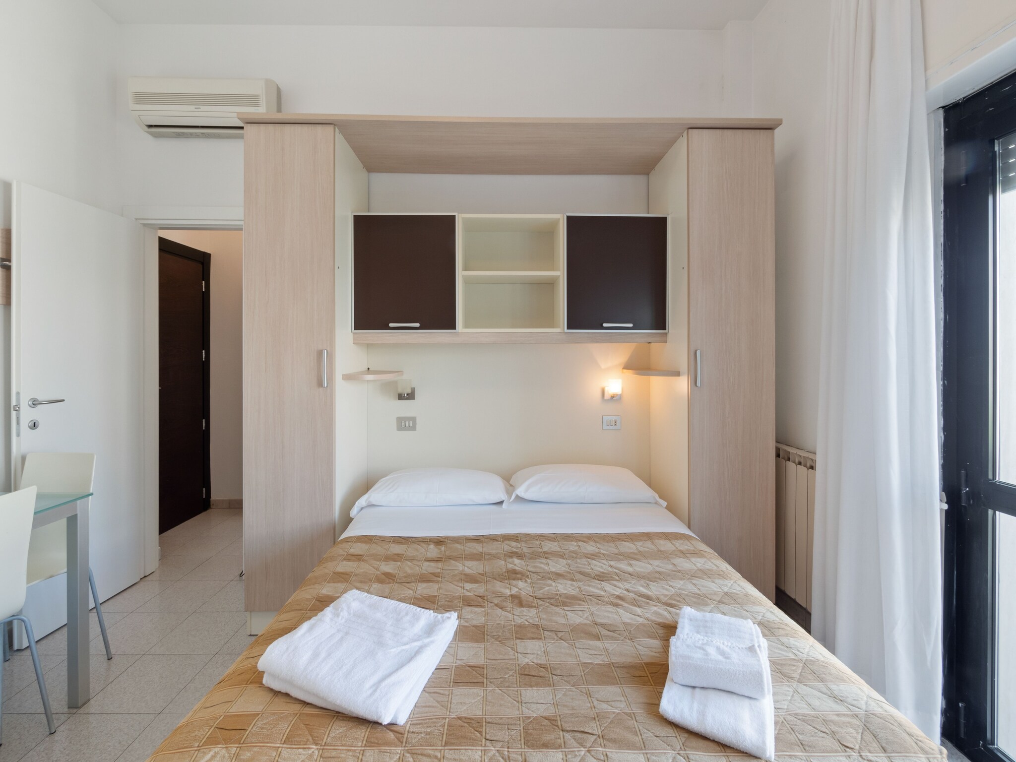 Apartment Regina Elena Mono