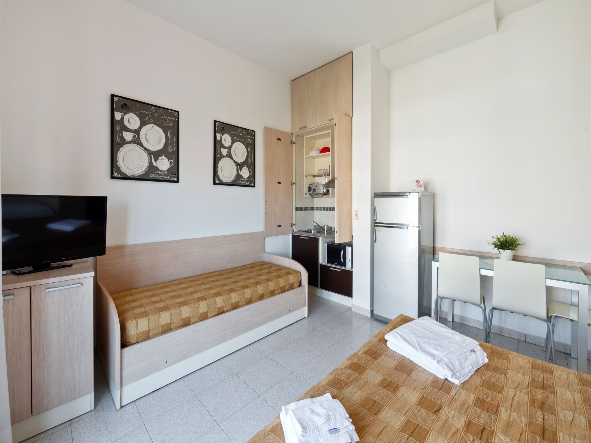 Apartment Regina Elena Mono