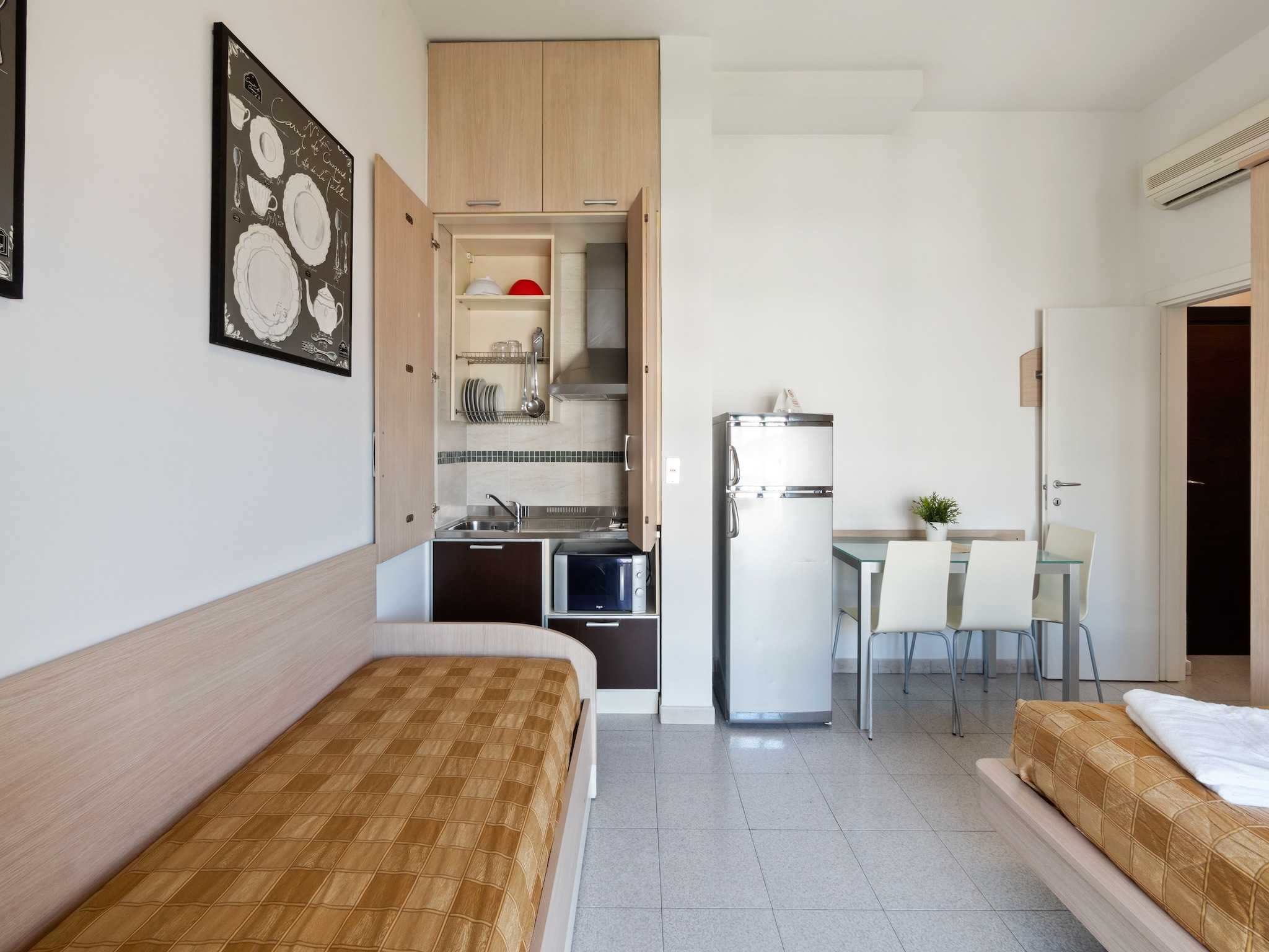 Apartment Regina Elena Mono