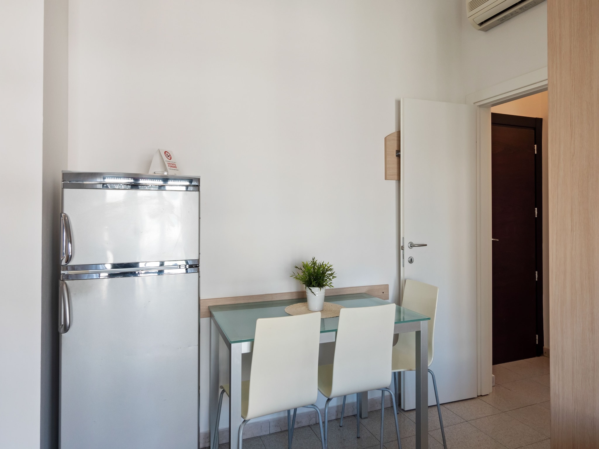 Apartment Regina Elena Mono