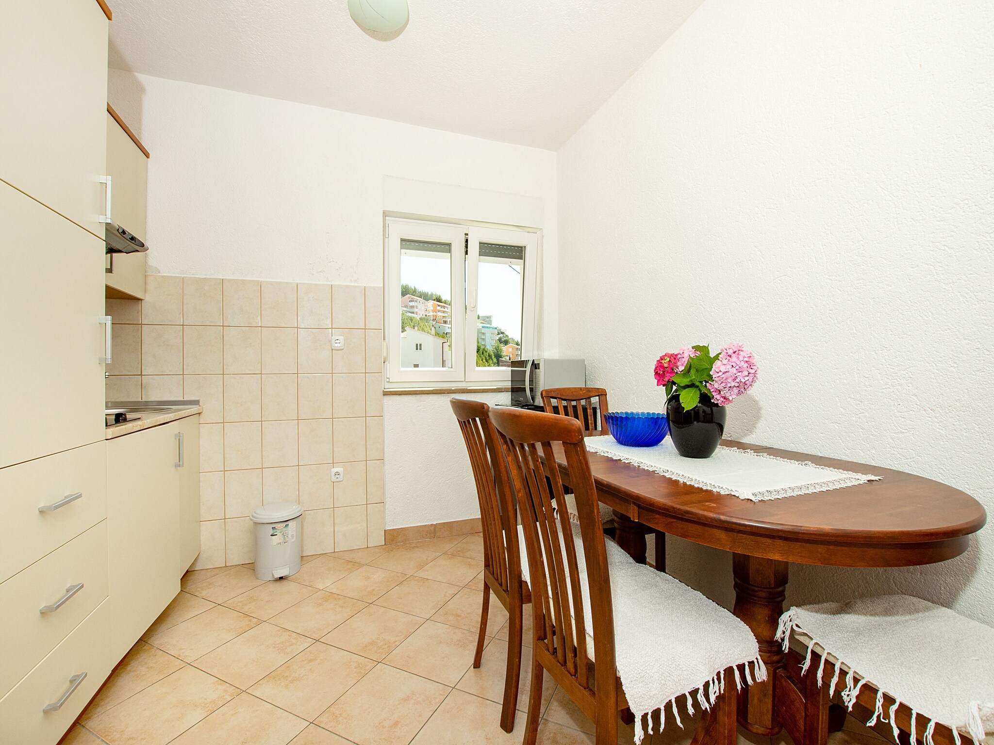 Ferienwohnung Shared pool apartment David- second floor