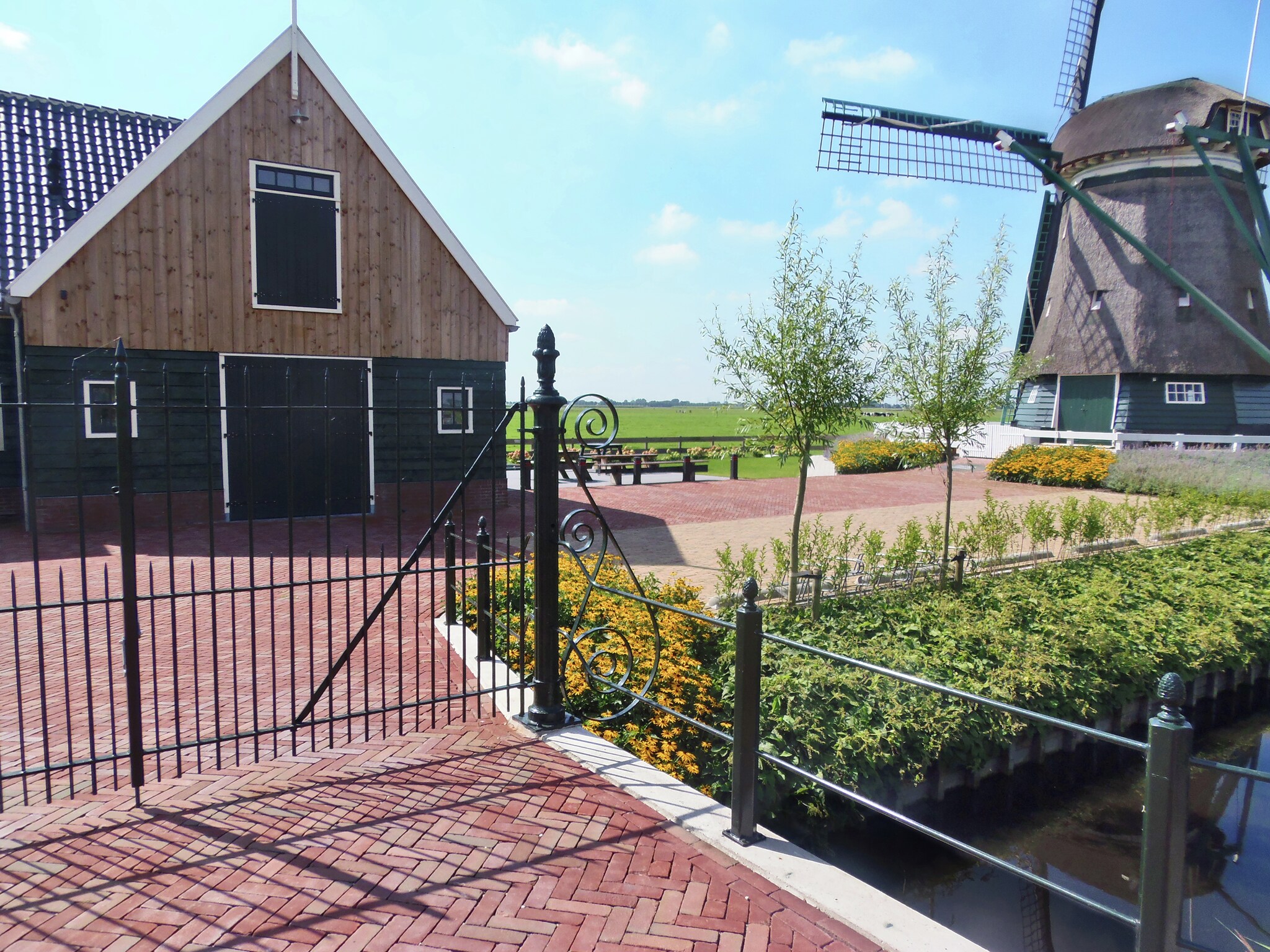   Onder de Molen 24 pers