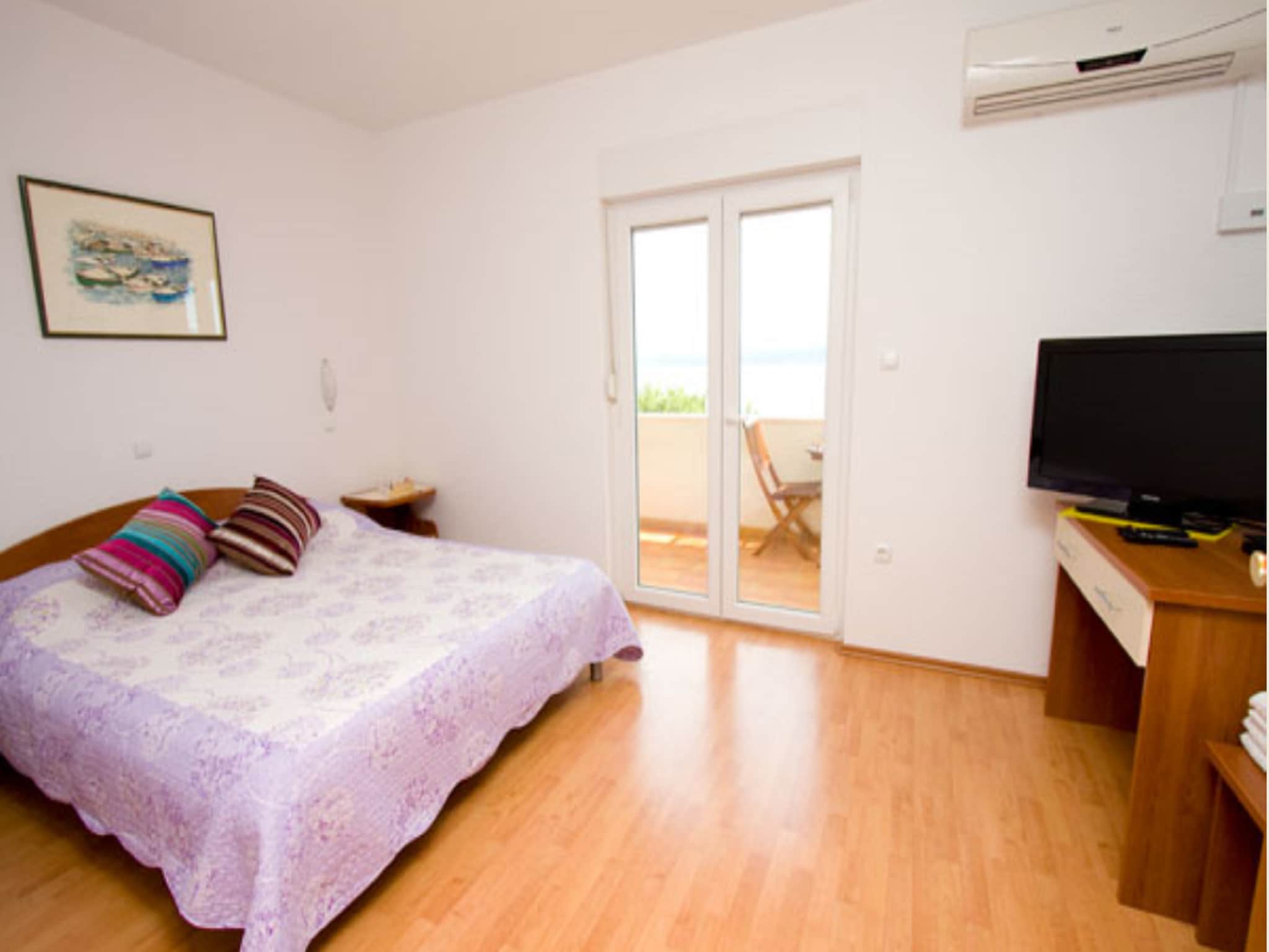 Ferienwohnung Shared pool apartment David - first floor