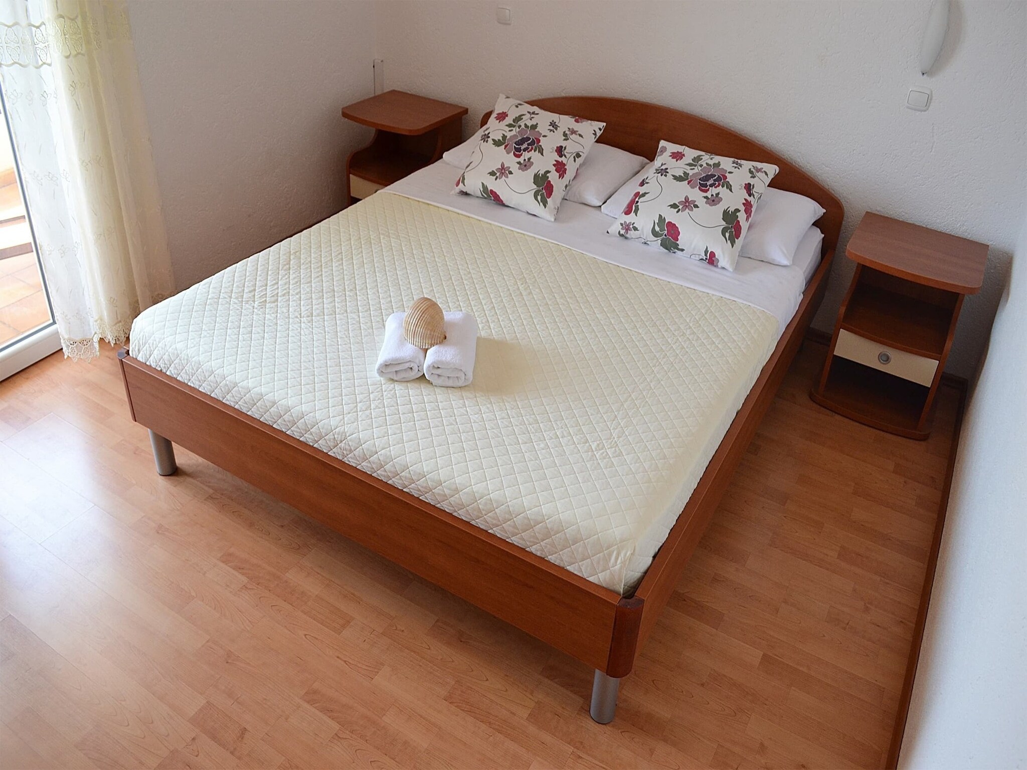 Ferienwohnung Shared pool apartment David- second floor