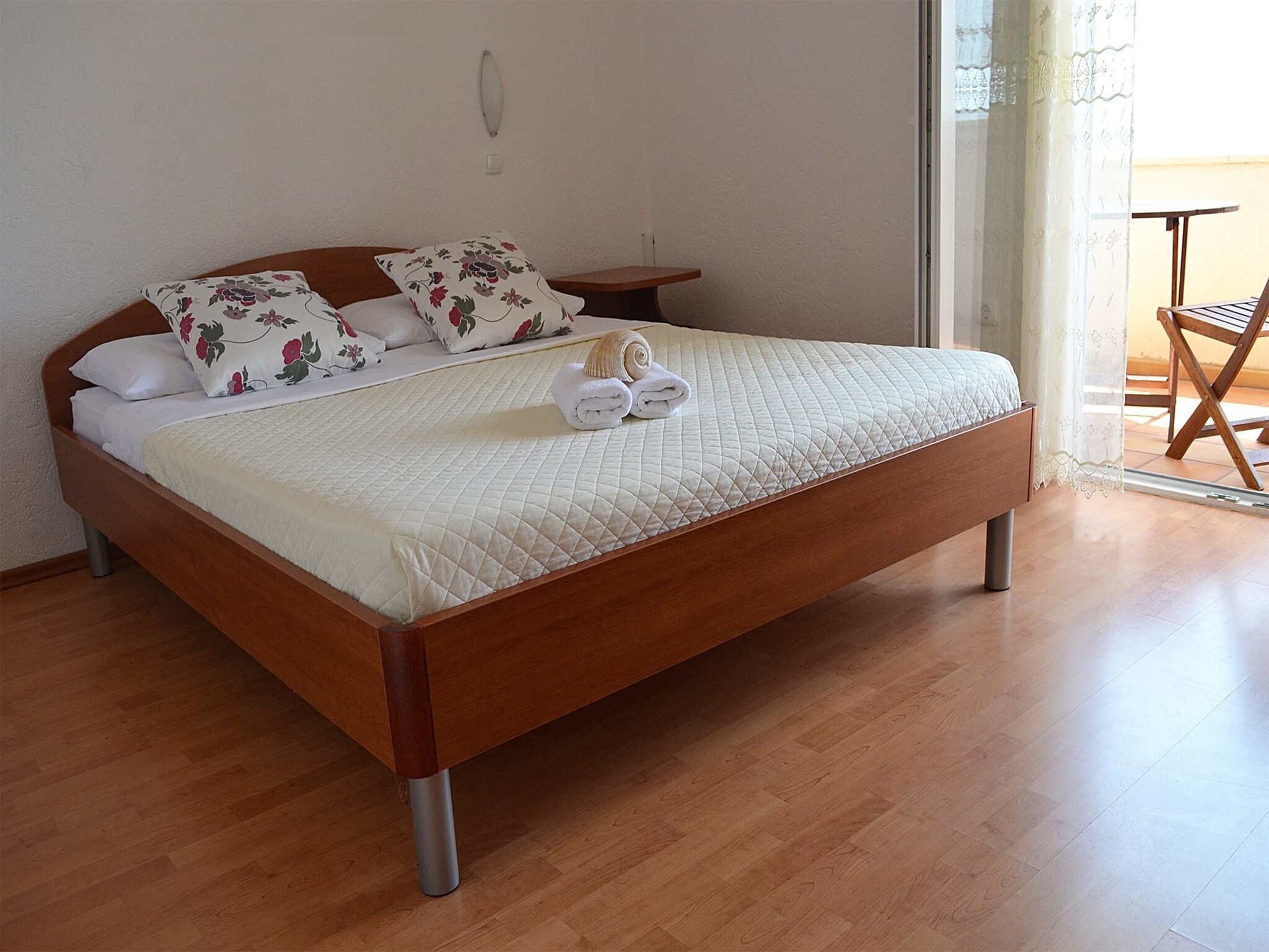 Ferienwohnung Shared pool apartment David- second floor