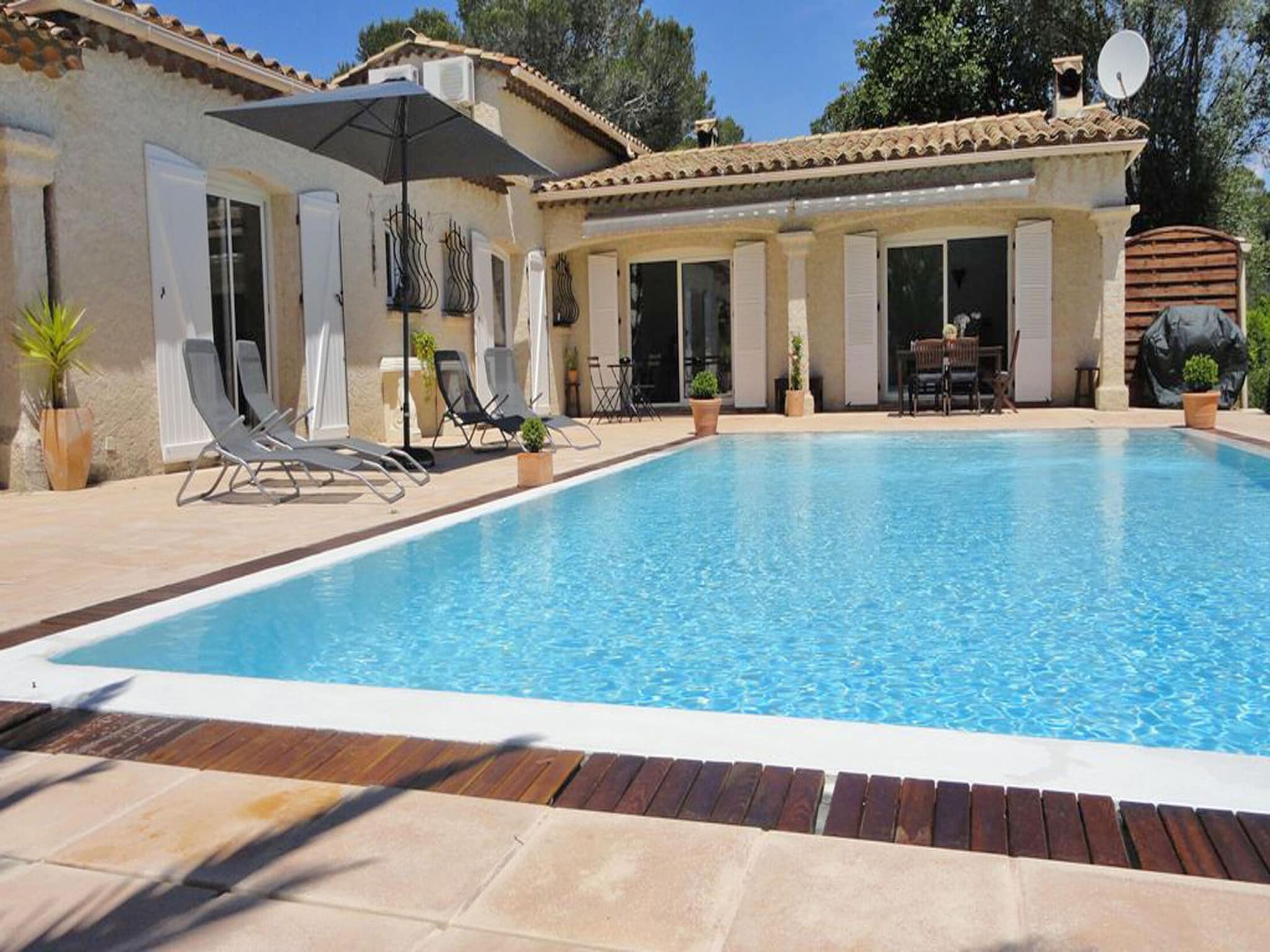 Holiday home villa Suvieres