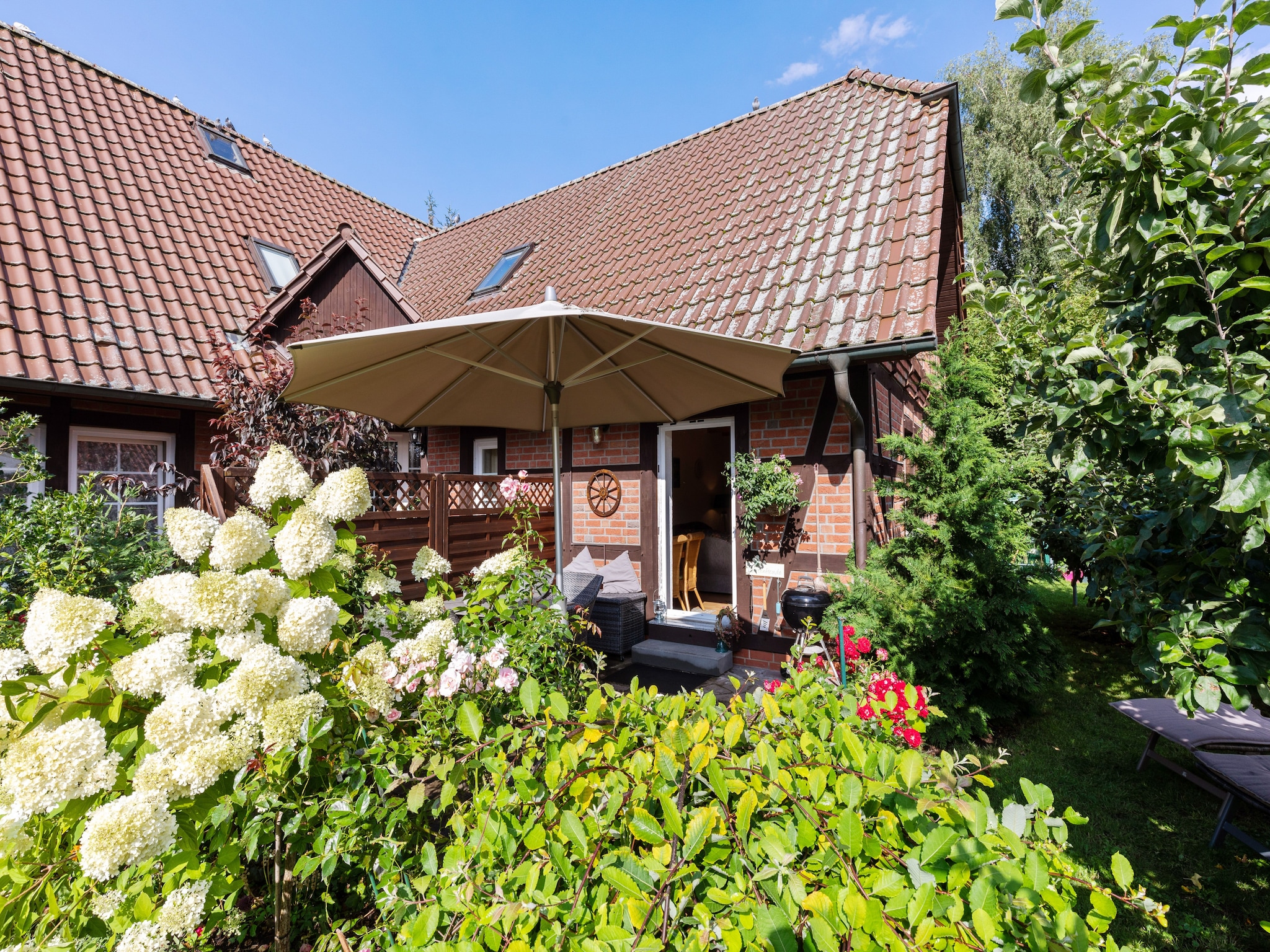   Ferienhaus mit Garten und Terrasse vor Rostock/War
