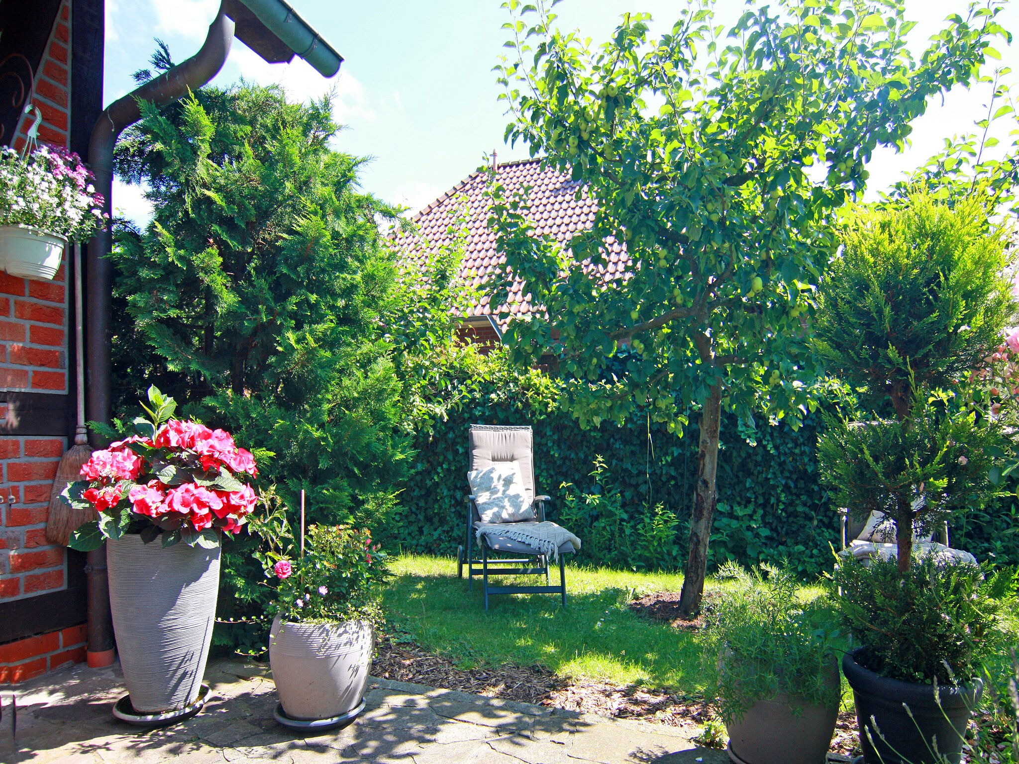   Ferienhaus mit Garten und Terrasse vor Rostock/War