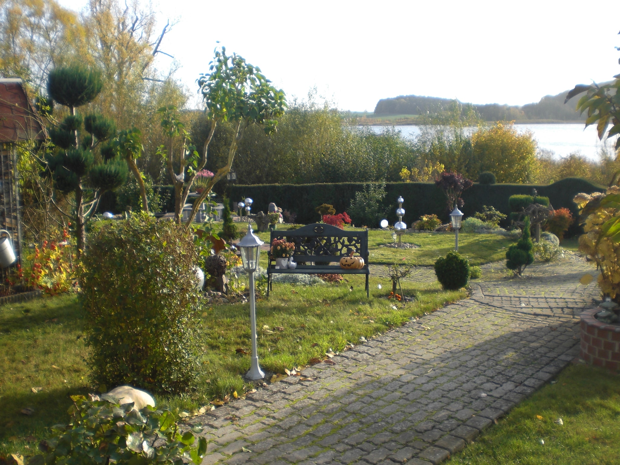   Das Haus Am See mit Kamin und eigenem Boot
