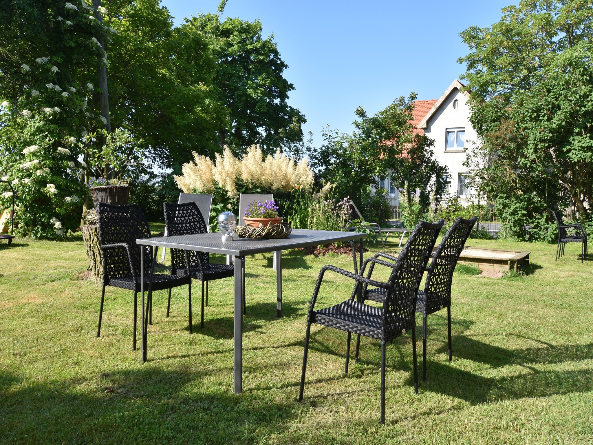 公寓 Romantische Ferienwohnung an der Ostsee mit Garten