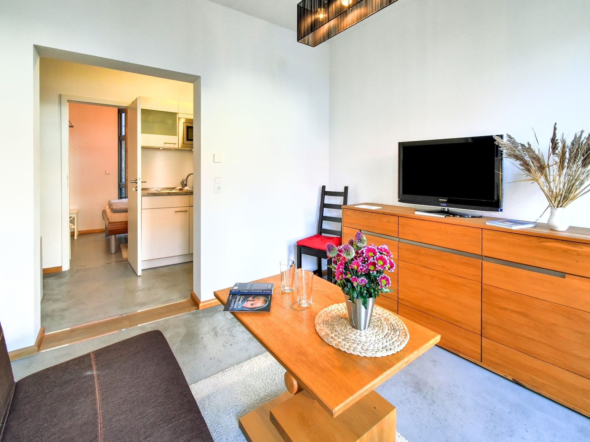 Ferienwohnung Komfortable Ferienwohnung in alter Stadtvilla Luv