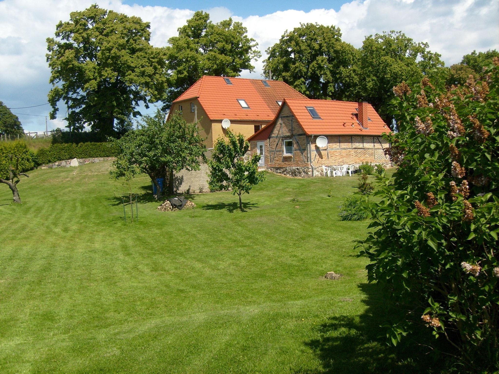   Platz im Grünen 3