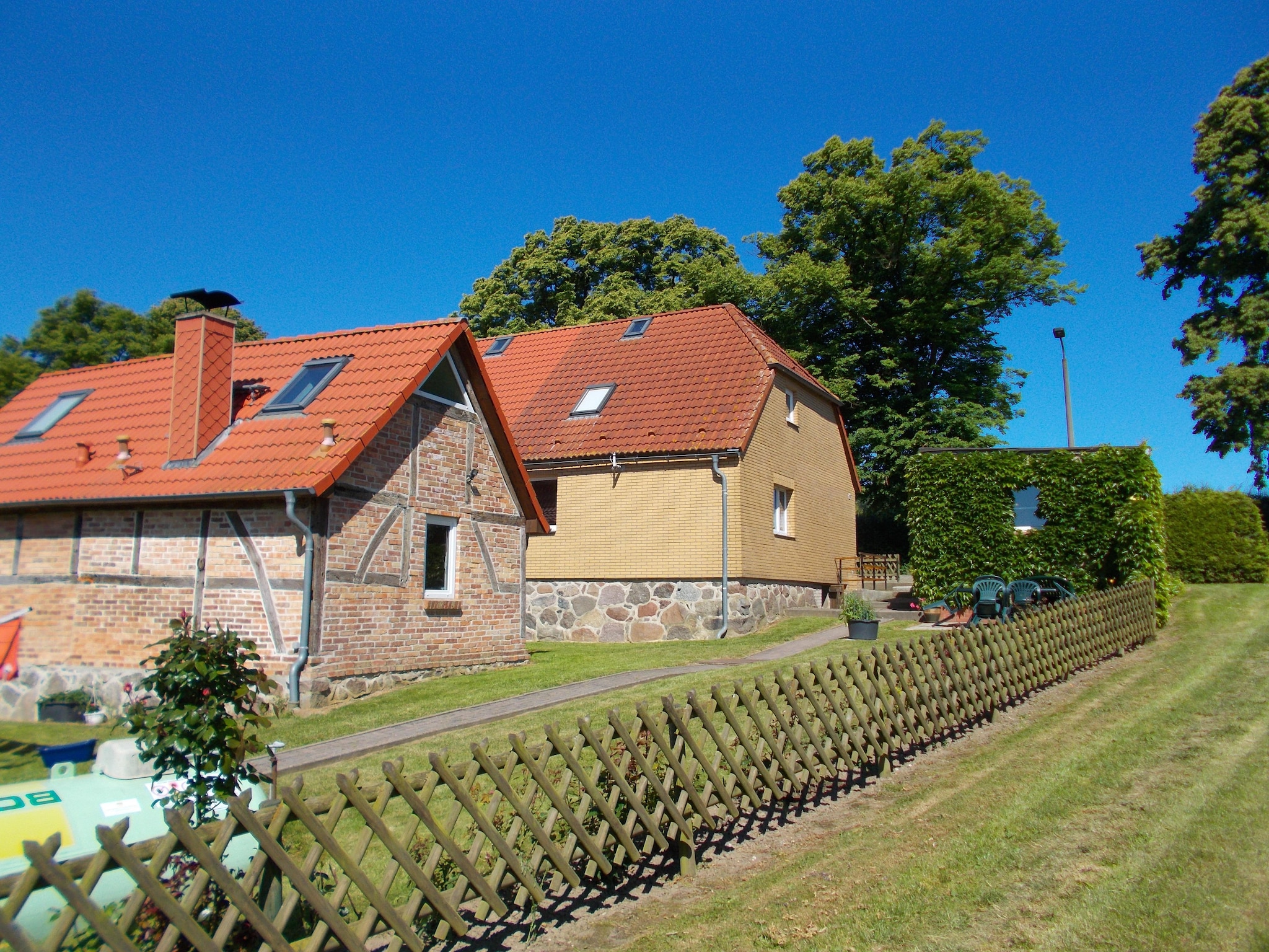   Platz im Grünen 3