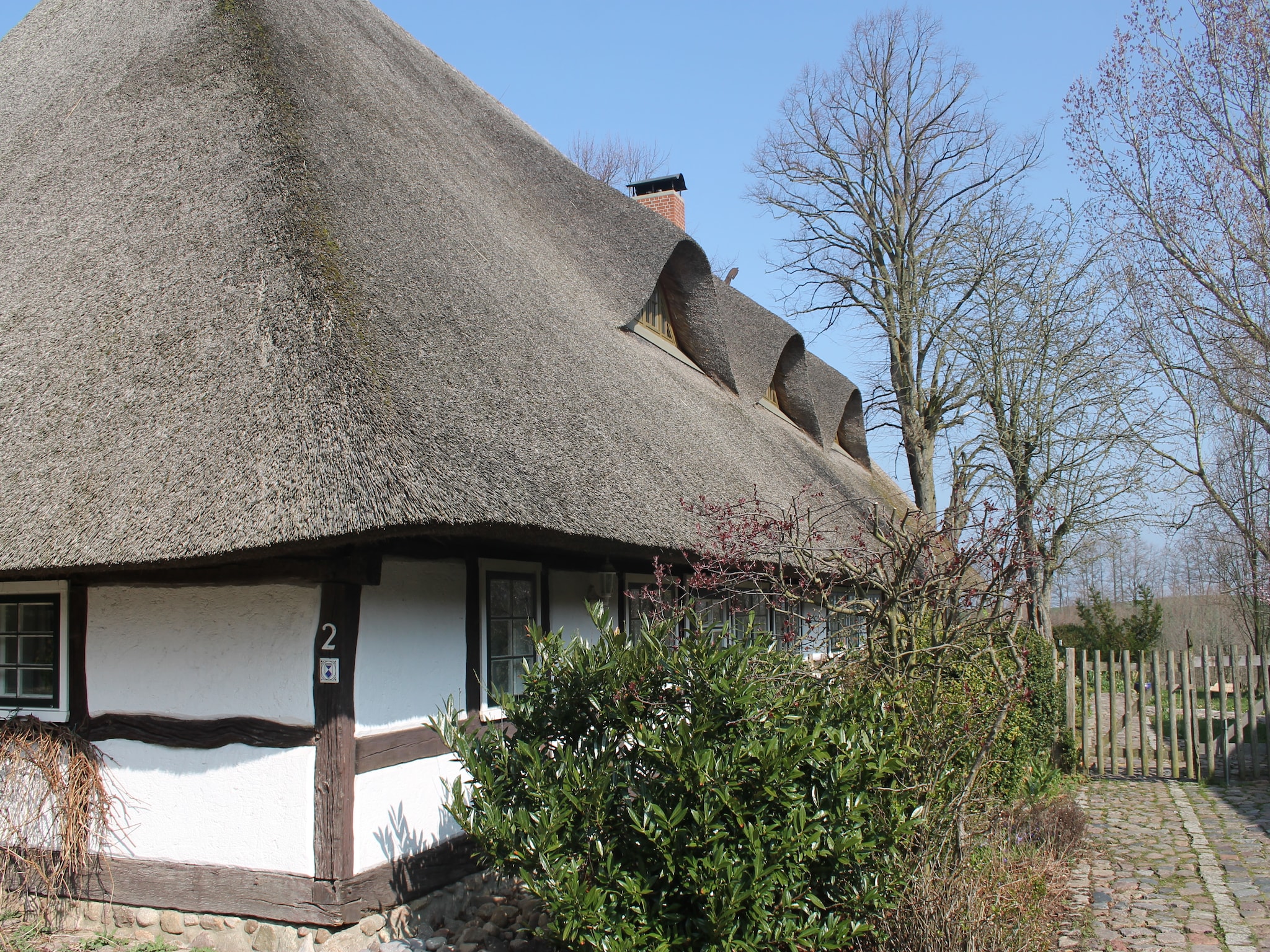 Ferienwohnung Reetdach 4 Linden